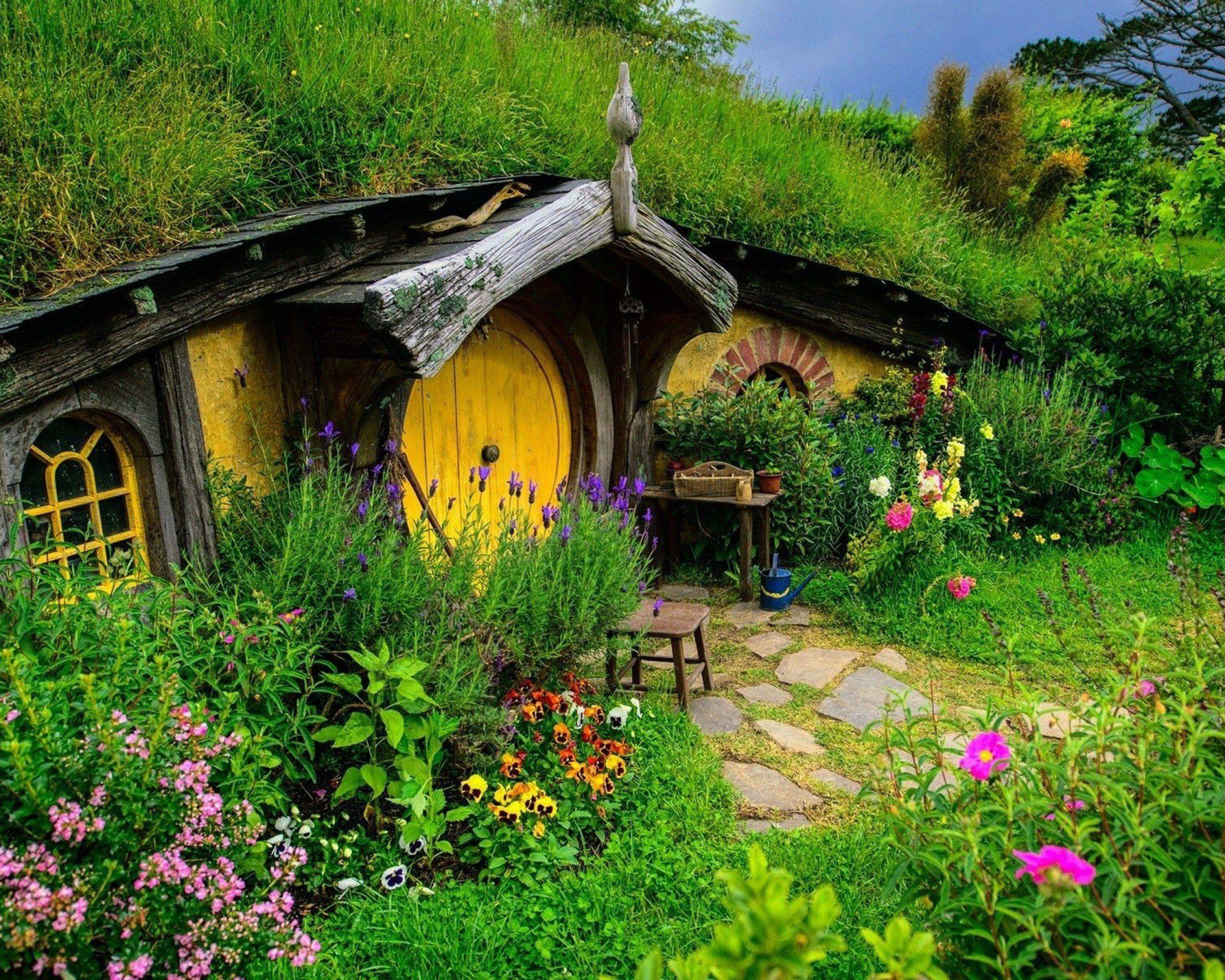 2560x2048 Hobbits, House, Cottage, Garden HD Wallpaper / Desktop and Mobile