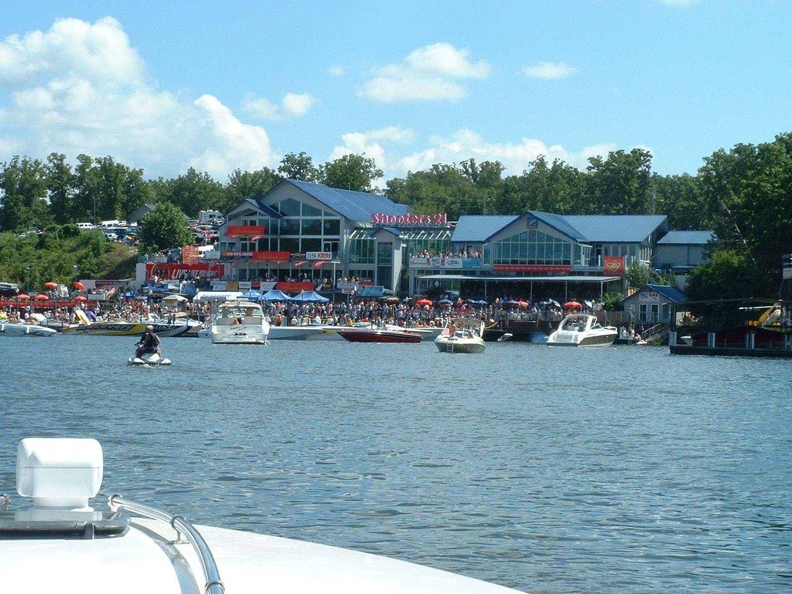 1600x1200 Shooters, Lake of the Ozarks. Lake ozark