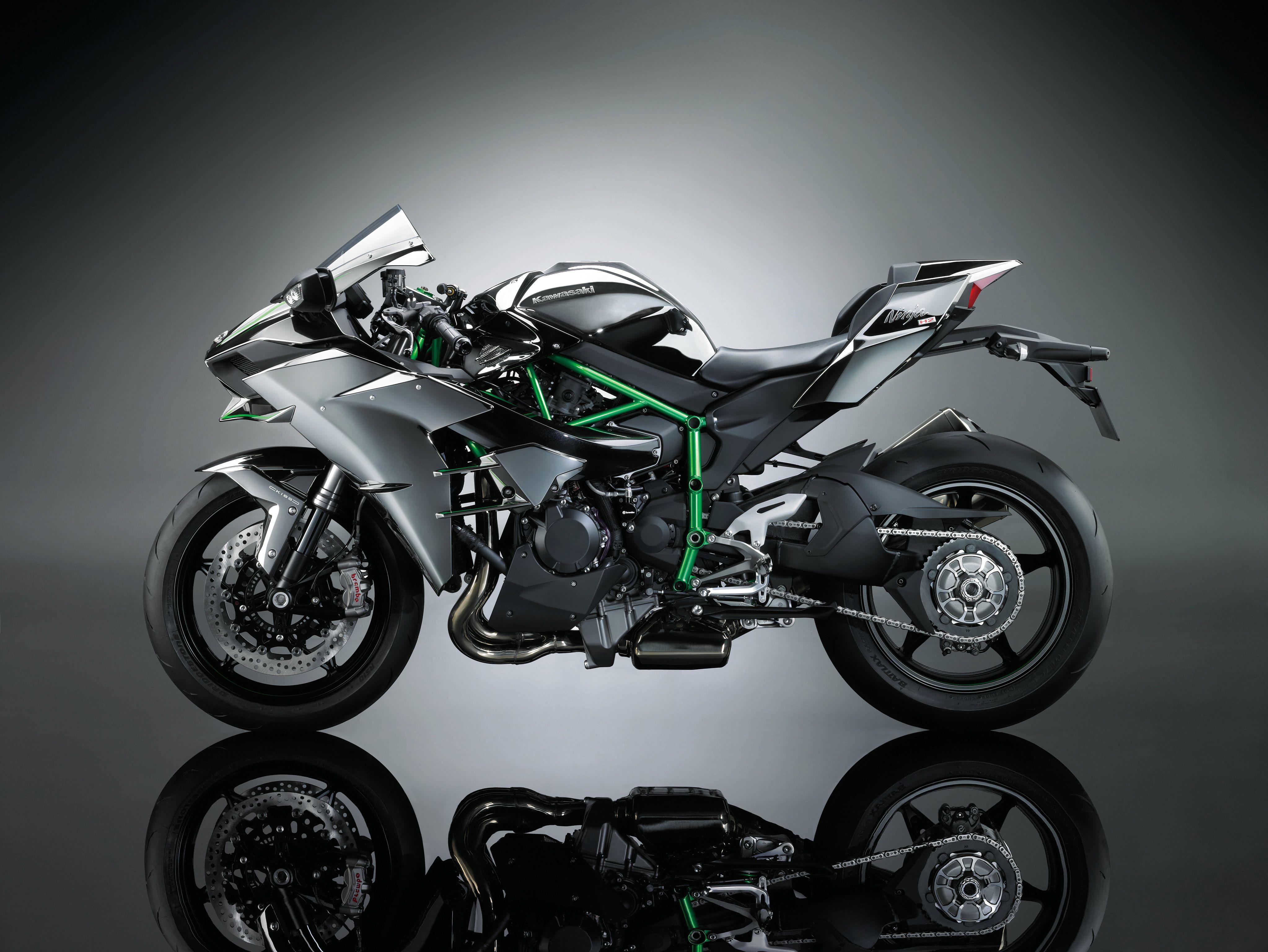 4093x3072 Kawasaki Ninja H2 Bike Background Wallpaper 64735 4093x3072px