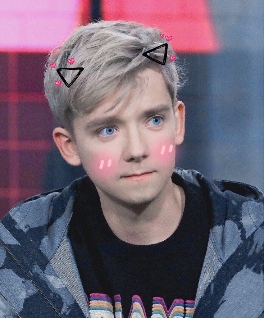 Asa Butterfield Wallpapers - Top Free Asa Butterfield Backgrounds