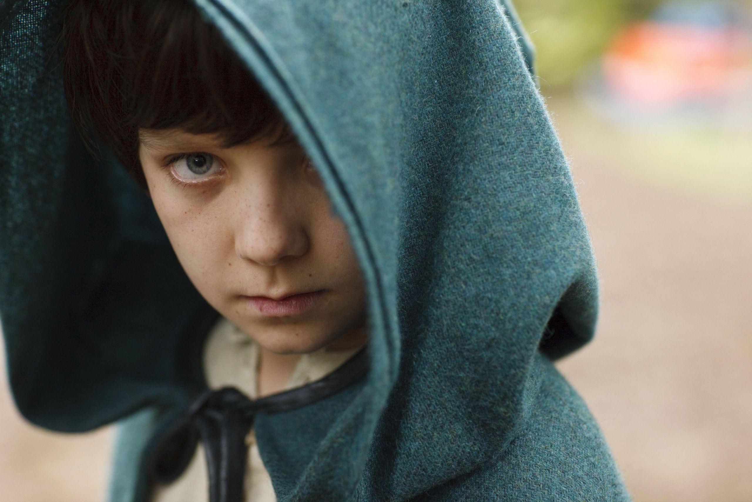 2560x1707 Asa Butterfield Mordred Wallpaper & Background