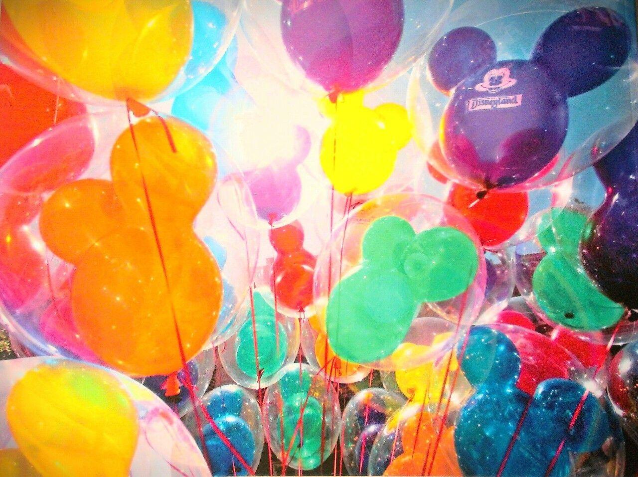 disneyland balloons wallpaper