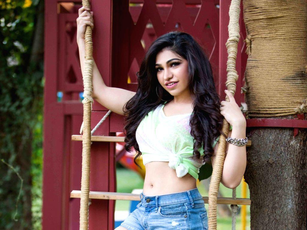 1024x768 Nothing more fulfilling than being mother: Tulsi Kumar