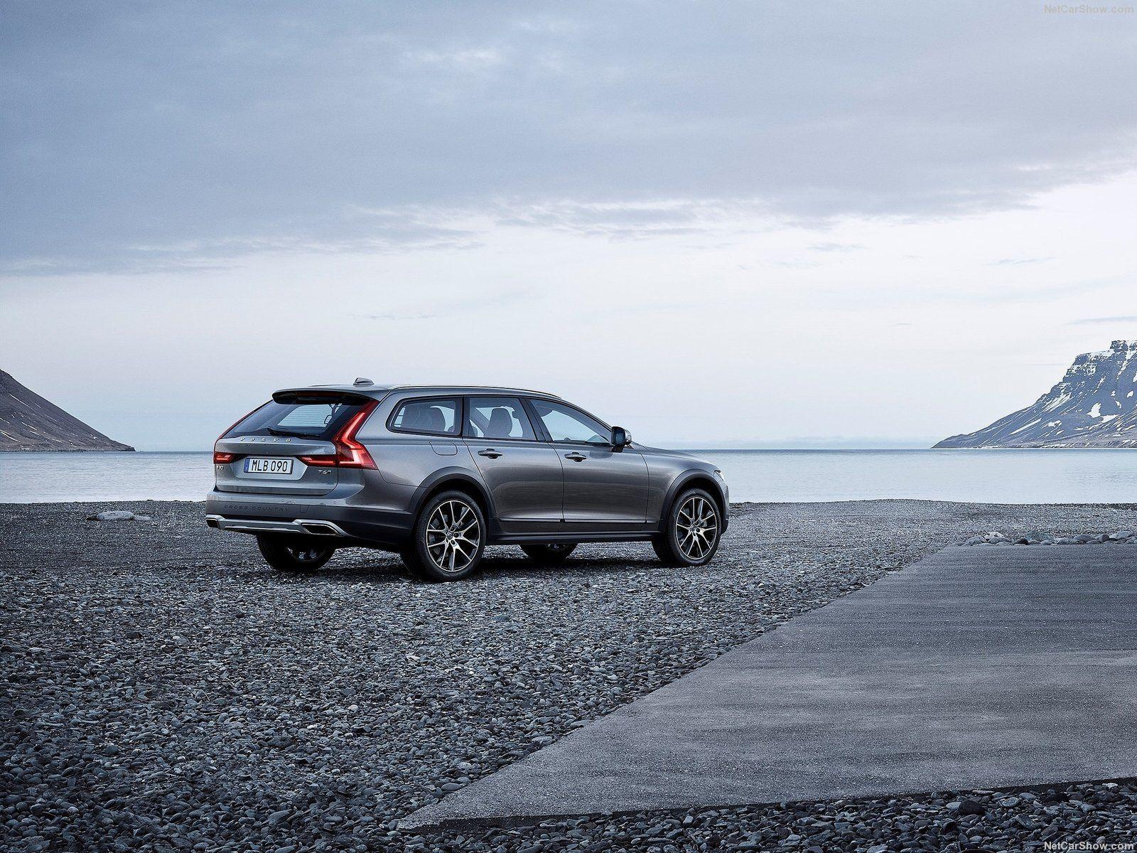 1600x1200 Volvo V90 Cross Country cars wagon 2016 wallpaperx1200