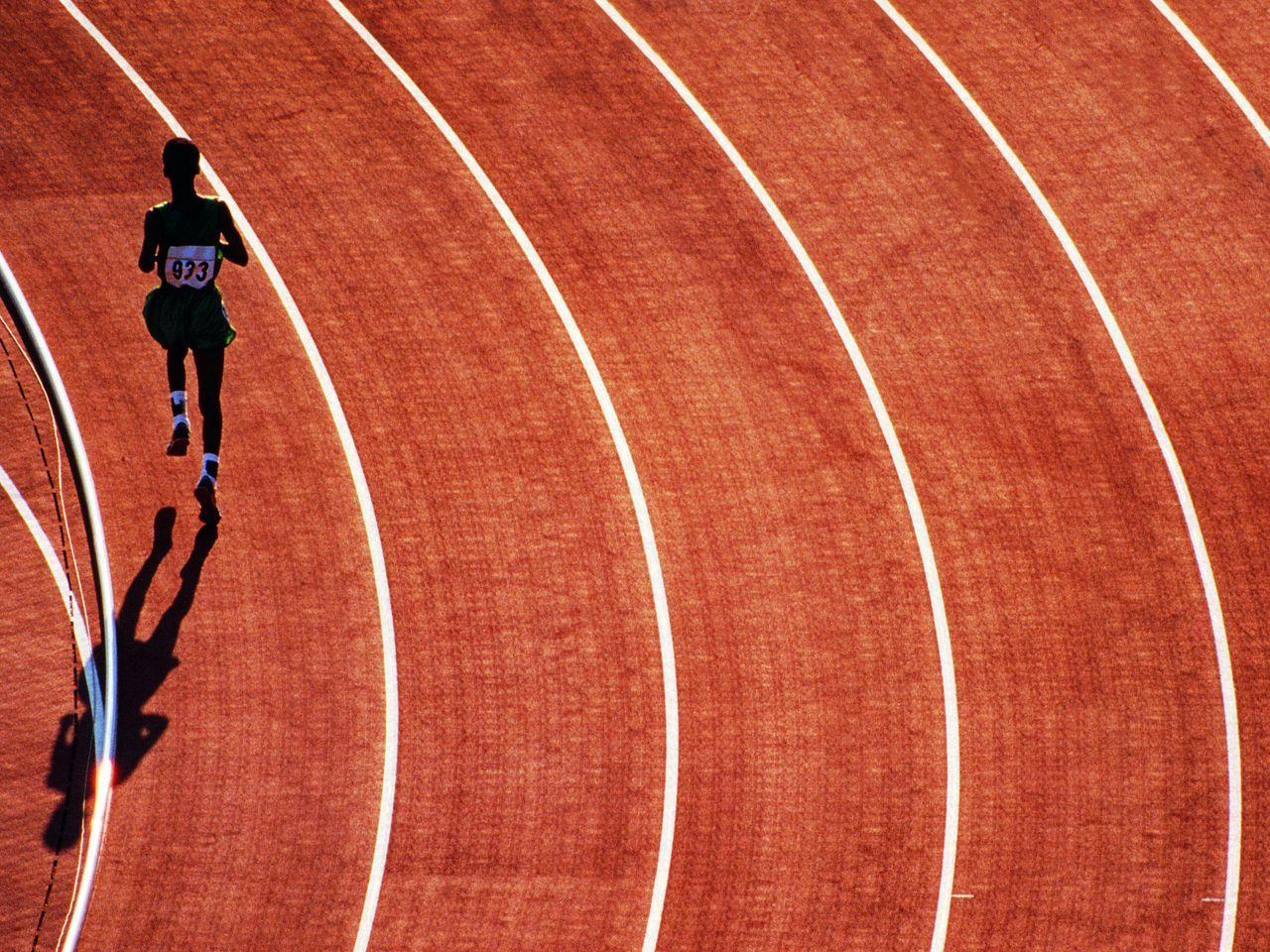 1280x960 Download wallpaper 1280x960 sports, running, track standard 4:3 HD