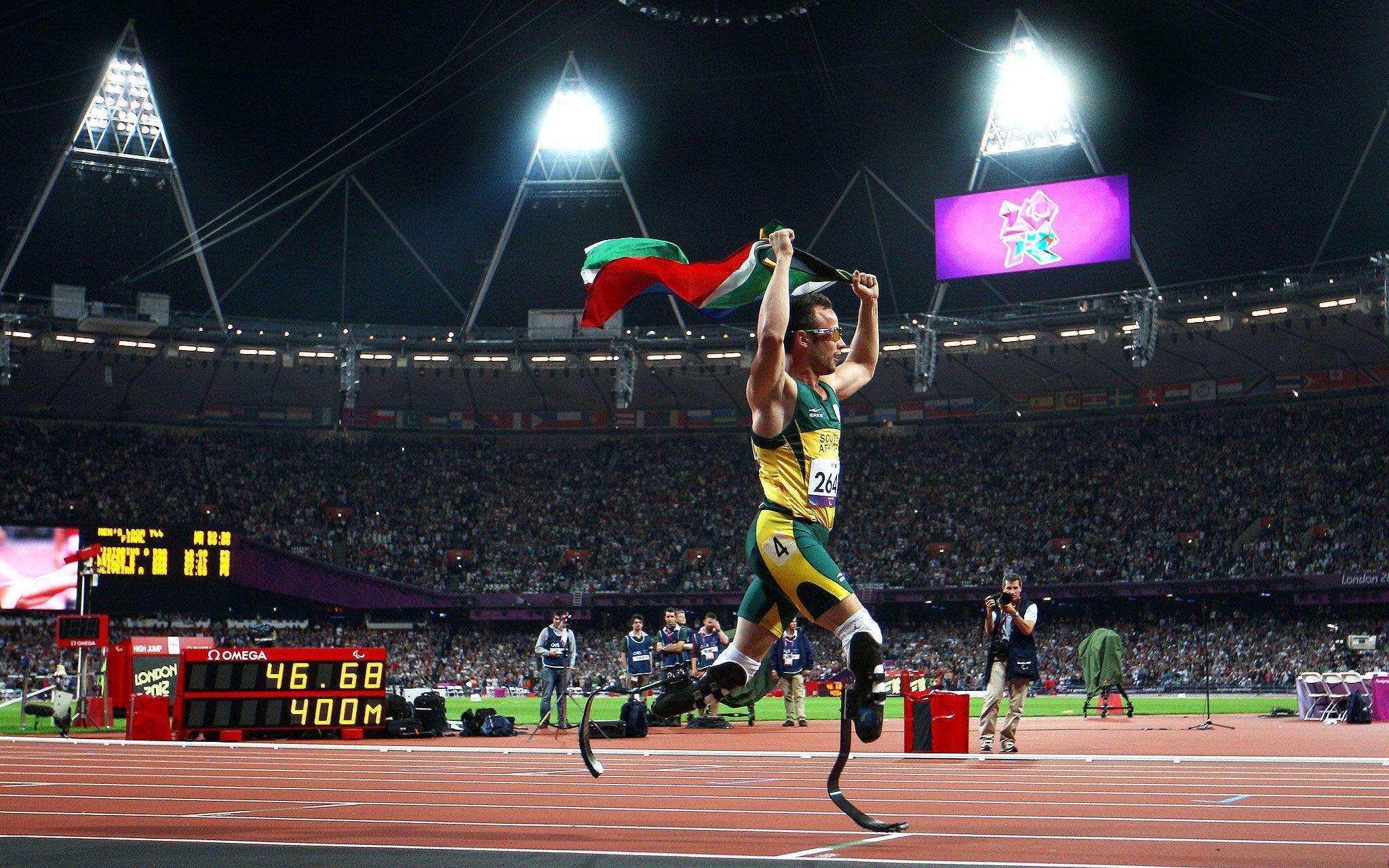 2048x1280 Track running OSCAR PISTORIUS g wallpaperx1280
