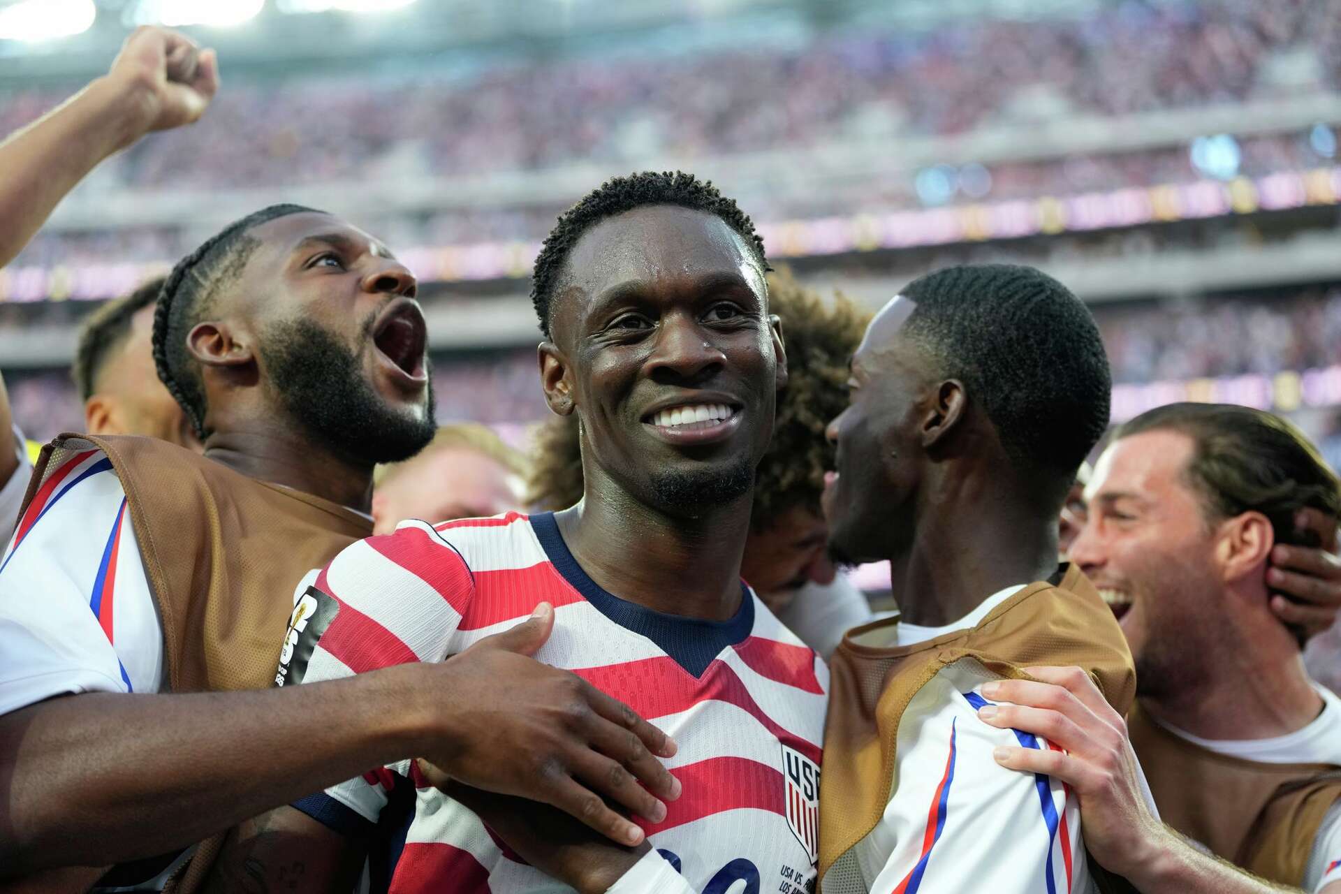 1920x1280 Folarin Balogun, who could have played for England or Nigeria, scores 2 for US in World Cup debut