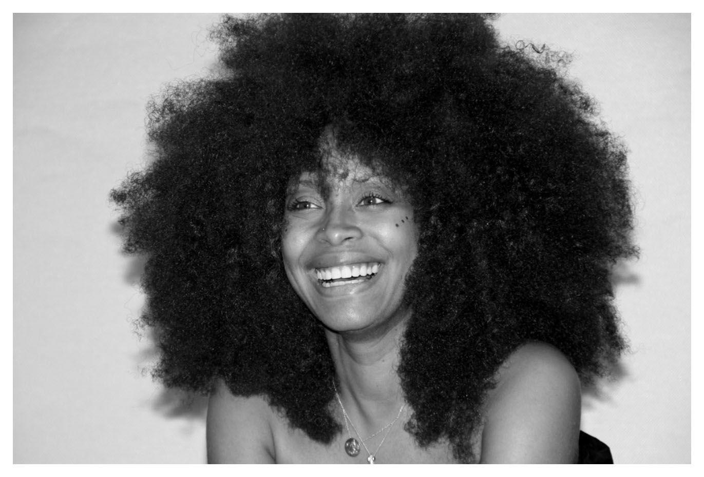 1371x930 1371x930px Erykah Badu 140.82 KB