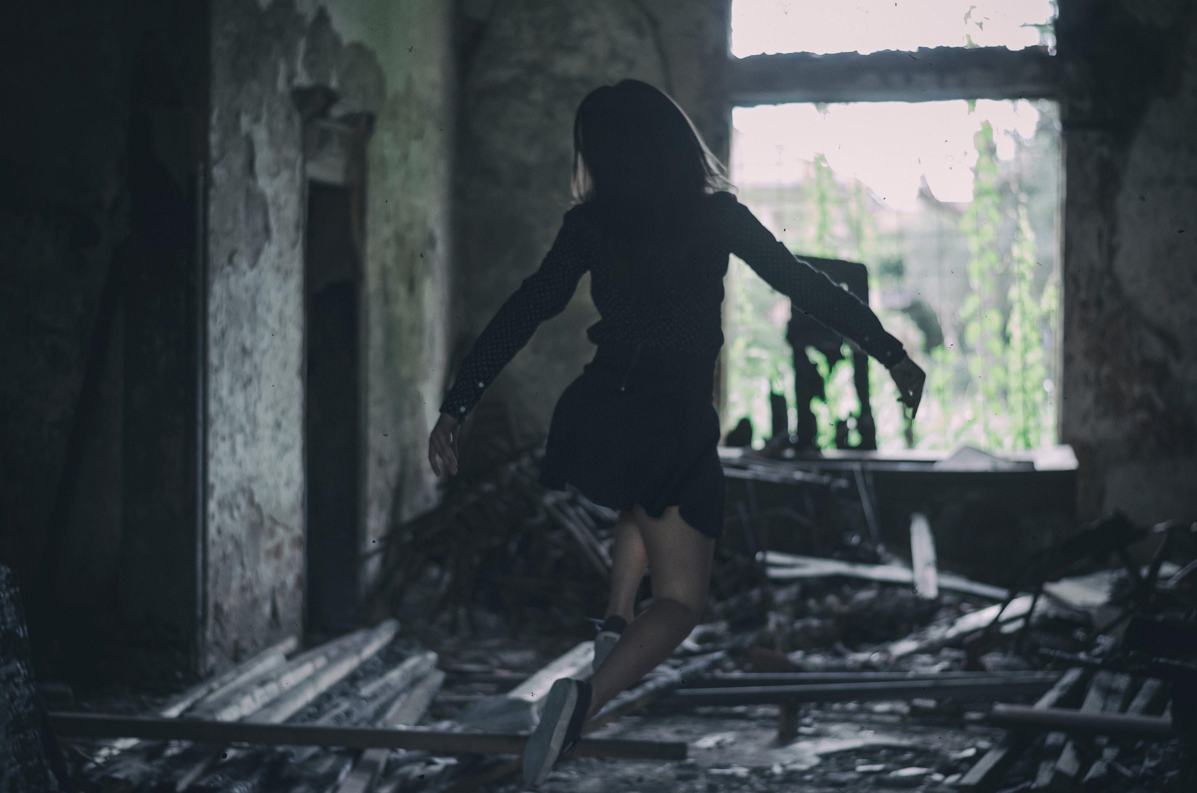 Girl Ghost Wallpapers Top Free Girl Ghost Backgrounds WallpaperAccess