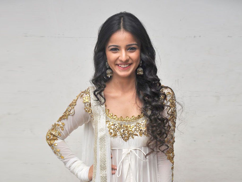 1024x768 Mahima Makwana HQ Wallpaper. Mahima Makwana Wallpaper