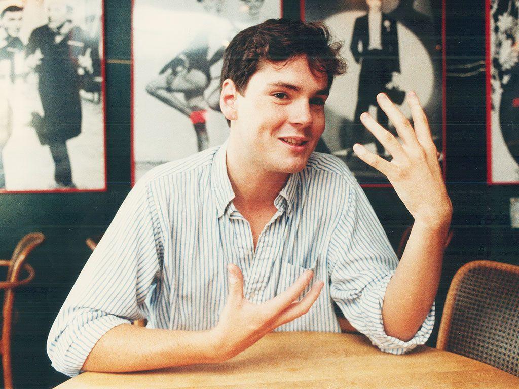 1024x768 Gilbert Blythe Actor Dies at 48