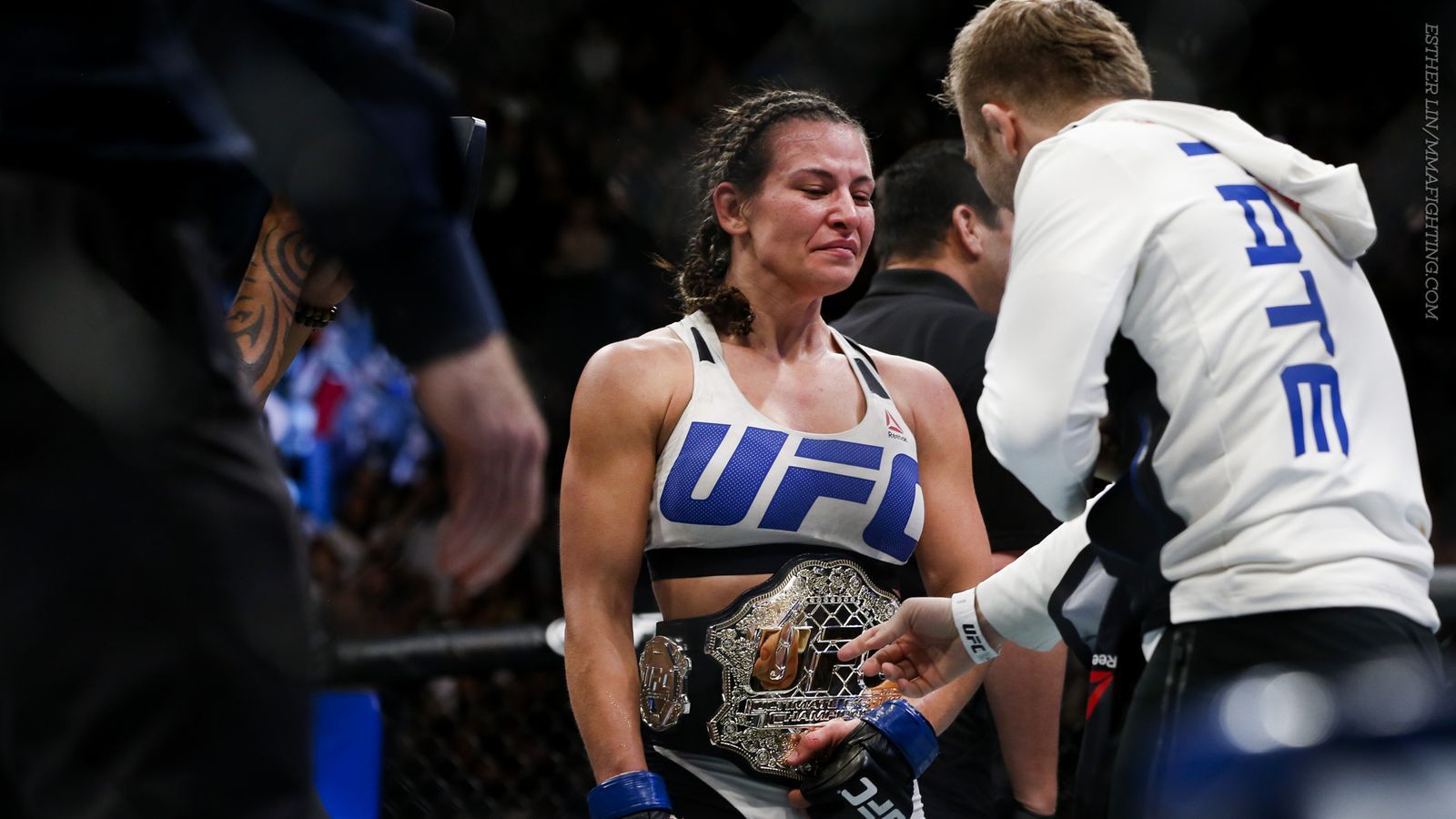 1600x900 Miesha Tate Wallpaper