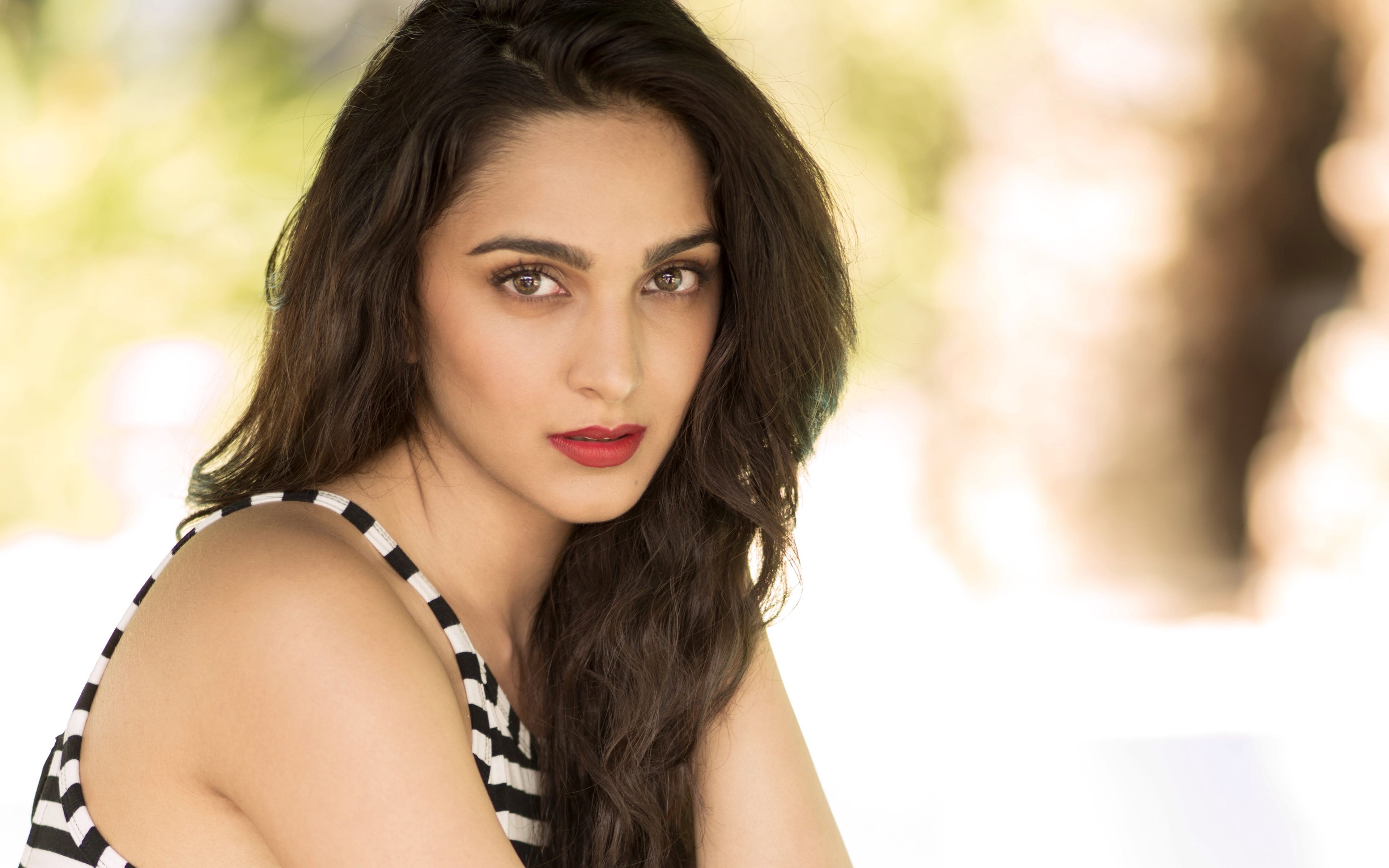 3840x2400 Kiara Advani Indian Actress Wallpaper