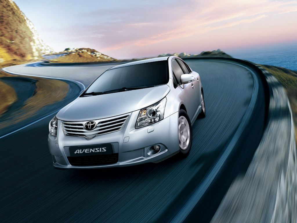 1024x768 Toyota Avensis Image. Photo 5 of 9