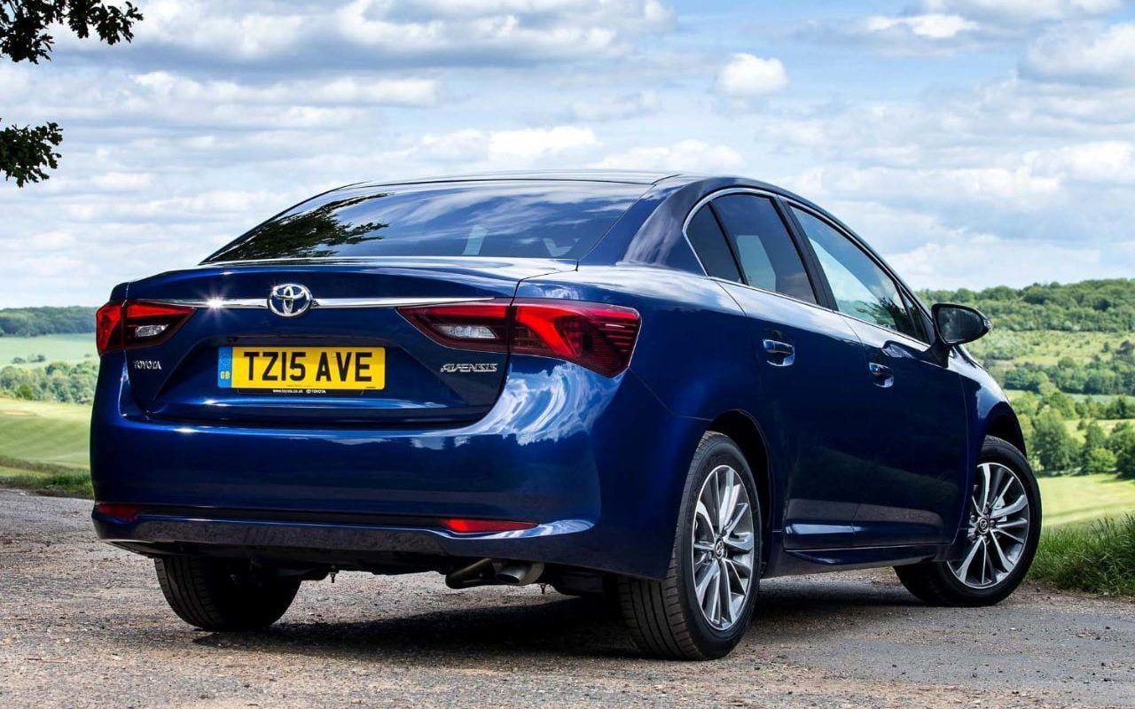 1280x800 Toyota Avensis Image Interior & Exterior Photo