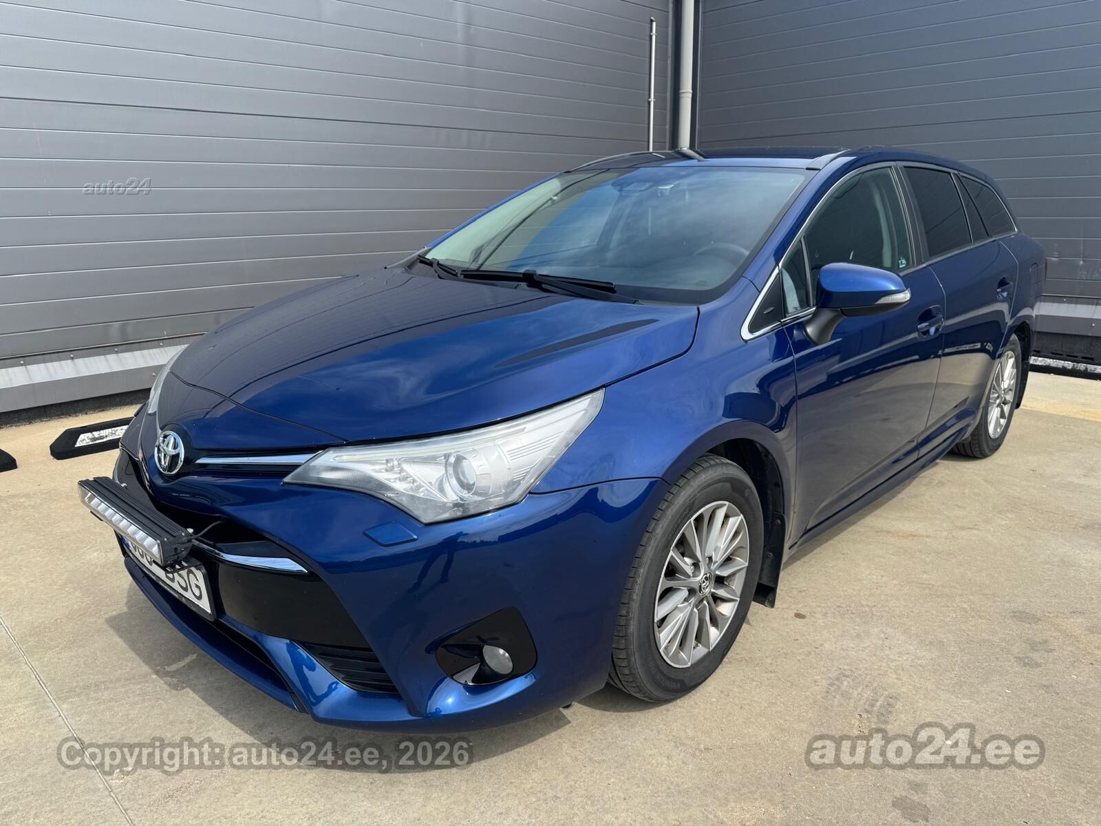 1600x1200 Toyota Avensis Touring Sports 1.8 108kW