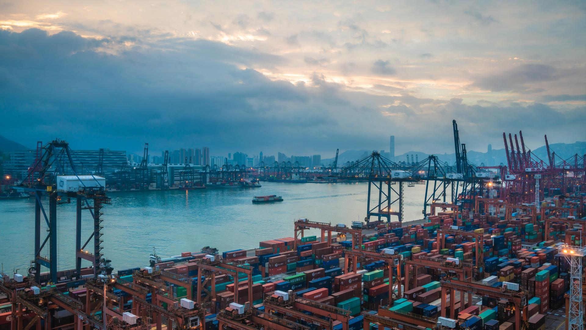 1920x1080 Rotterdam container throughput up thanks to increa