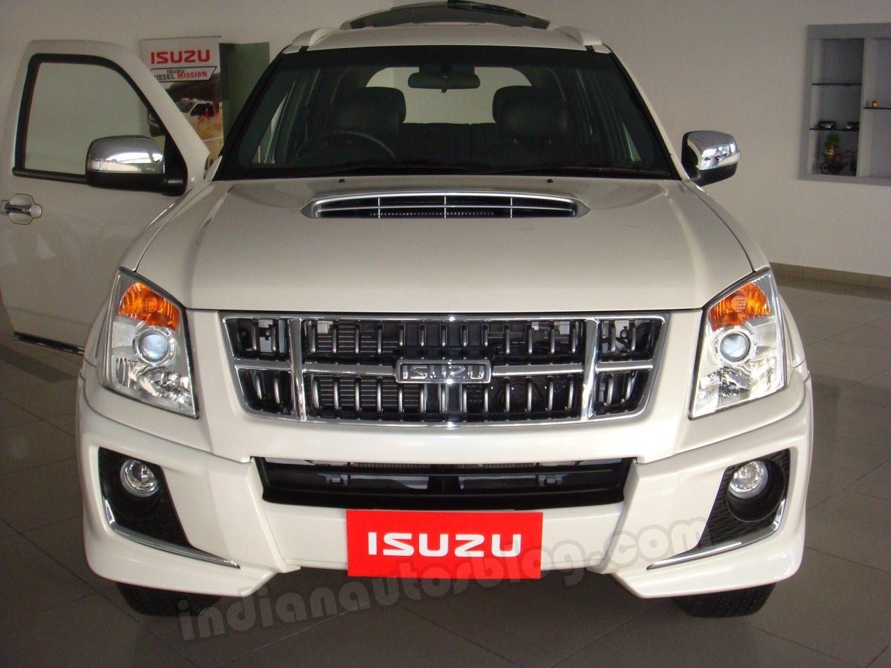 1280x960 Isuzu MU 7 And New D Max Confirmed For Indonesia