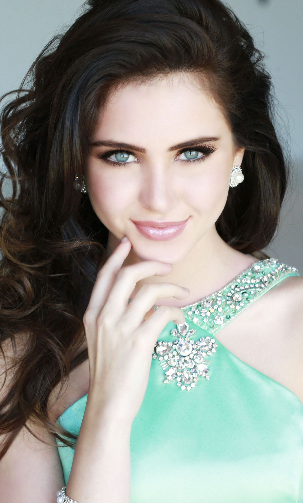 1280x2120 Ryan Newman 2018 iPhone , HD 4k Wallpaper, Image, Background, Photos and Picture
