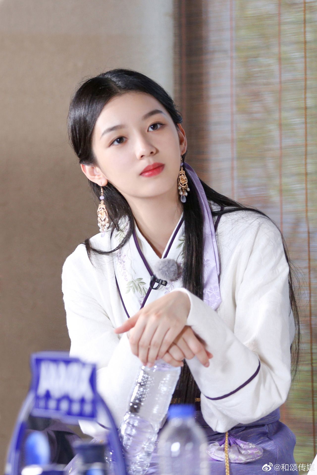 1280x1920 Zhou Ye Wallpaper
