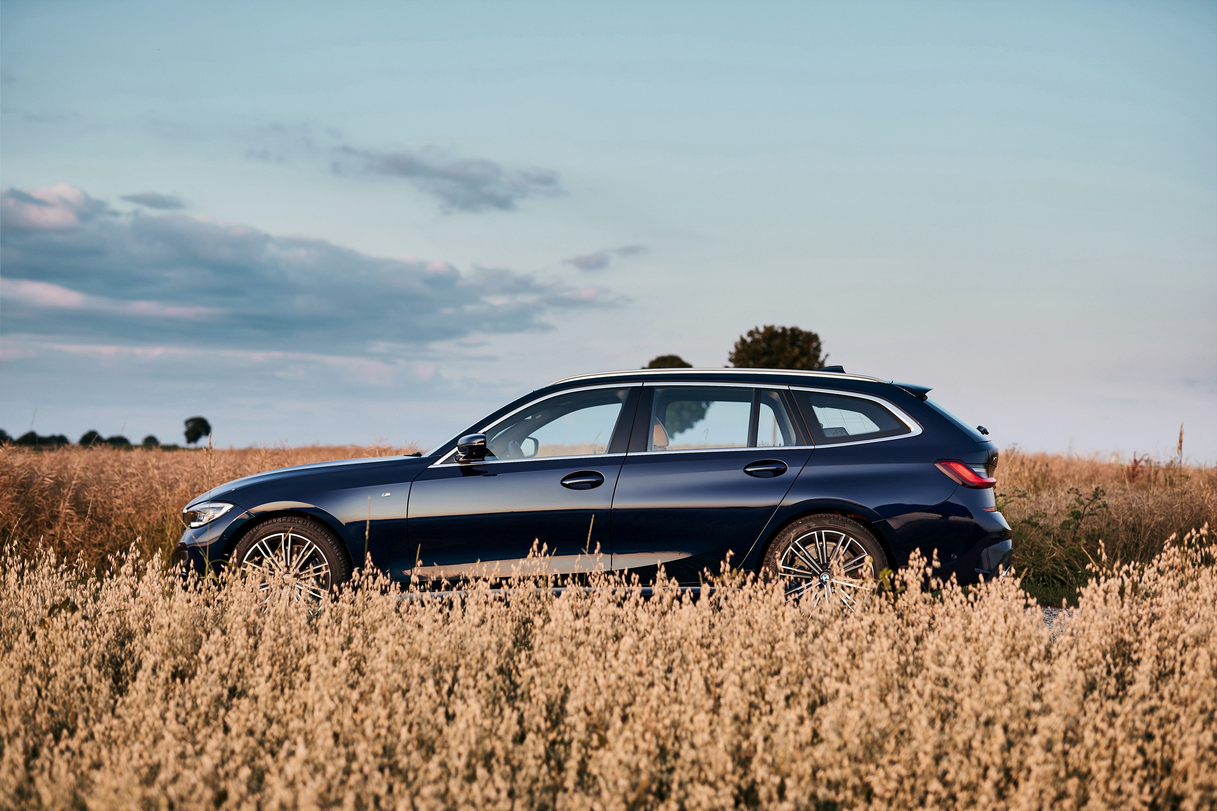 4096x2730 Wallpaper BMW, Universal, In Profile, Dark Blue, 3 Series, 3P, G21 For Mobile And Desktop, Section Bmw, Resolution 4096x2730