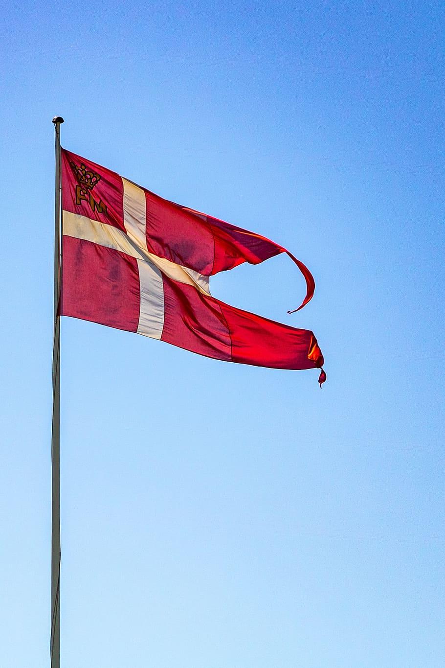 910x1365 HD wallpaper: spiltflag, dannebrog, denmark, flagpole, red, white, sky, danish flag