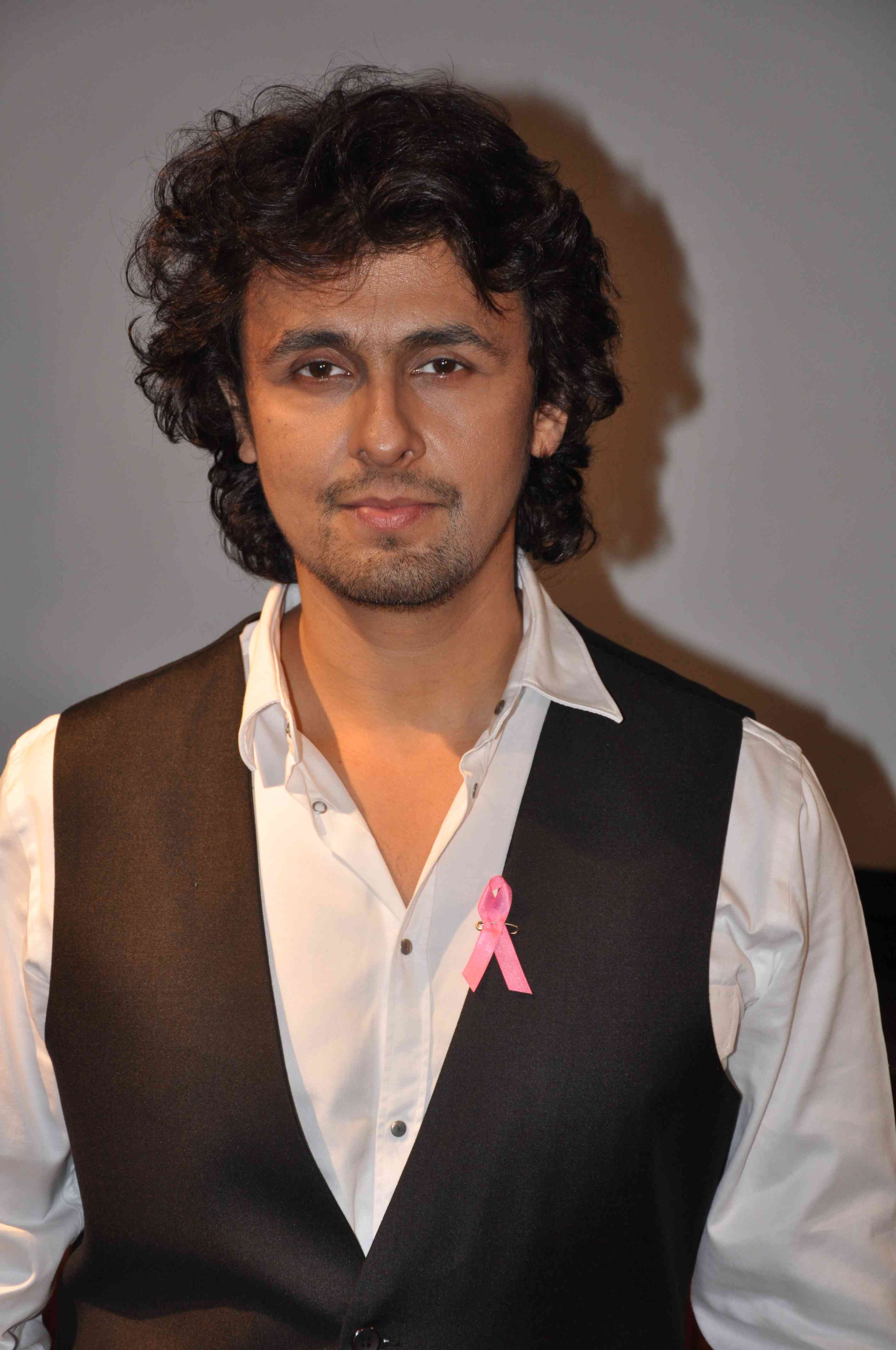 Sonu Nigam Wallpapers - Top Free Sonu Nigam Backgrounds - WallpaperAccess