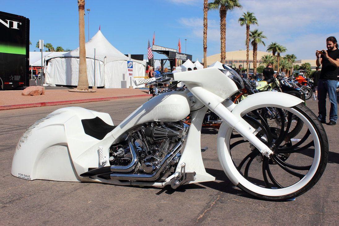 1095x730 Custom White Bagger