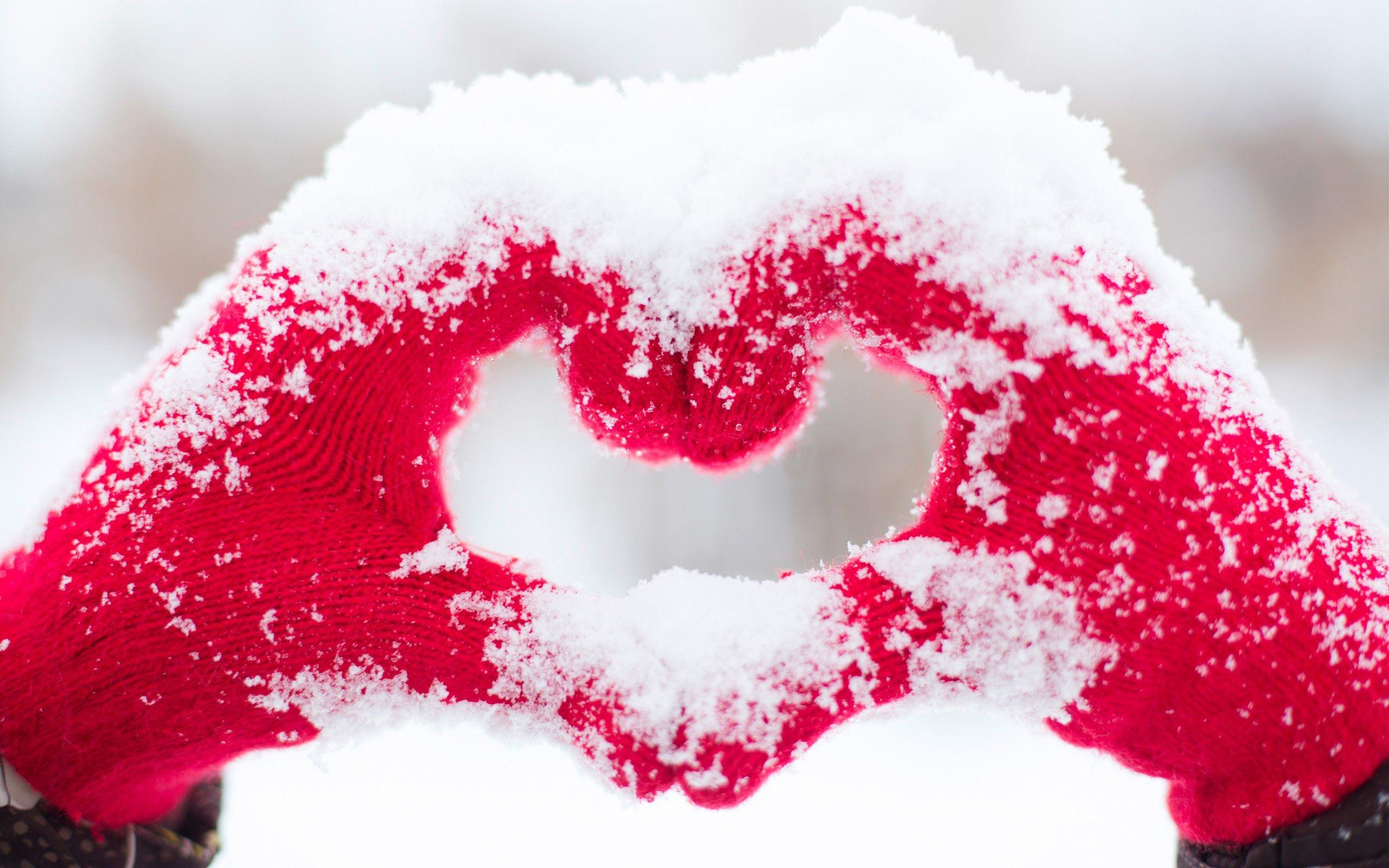 2560x1600 Beautiful Snow Heart Wallpaper for Desktop and Mobiles 13 Retina