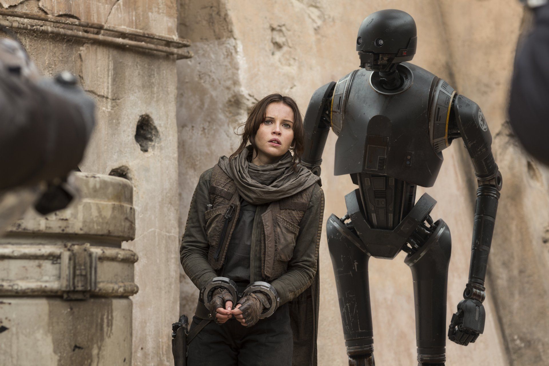 1920x1280 Rogue One 4K Ultra HD Wallpaper: Jyn Erso & K 2SO In Actionx3840