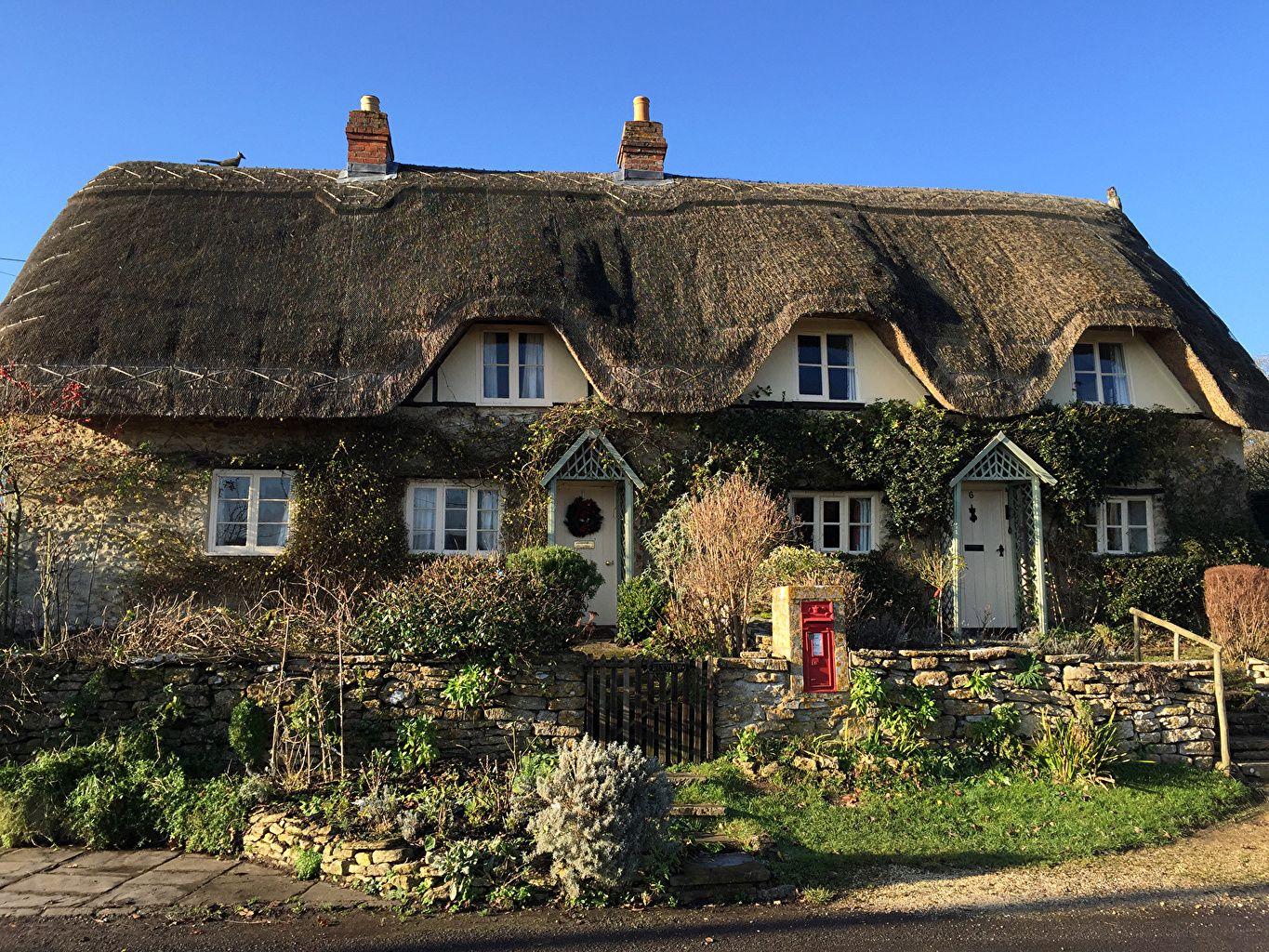 1365x1024 Wallpaper United Kingdom Cotswolds Fence Bush Cities Houses Design