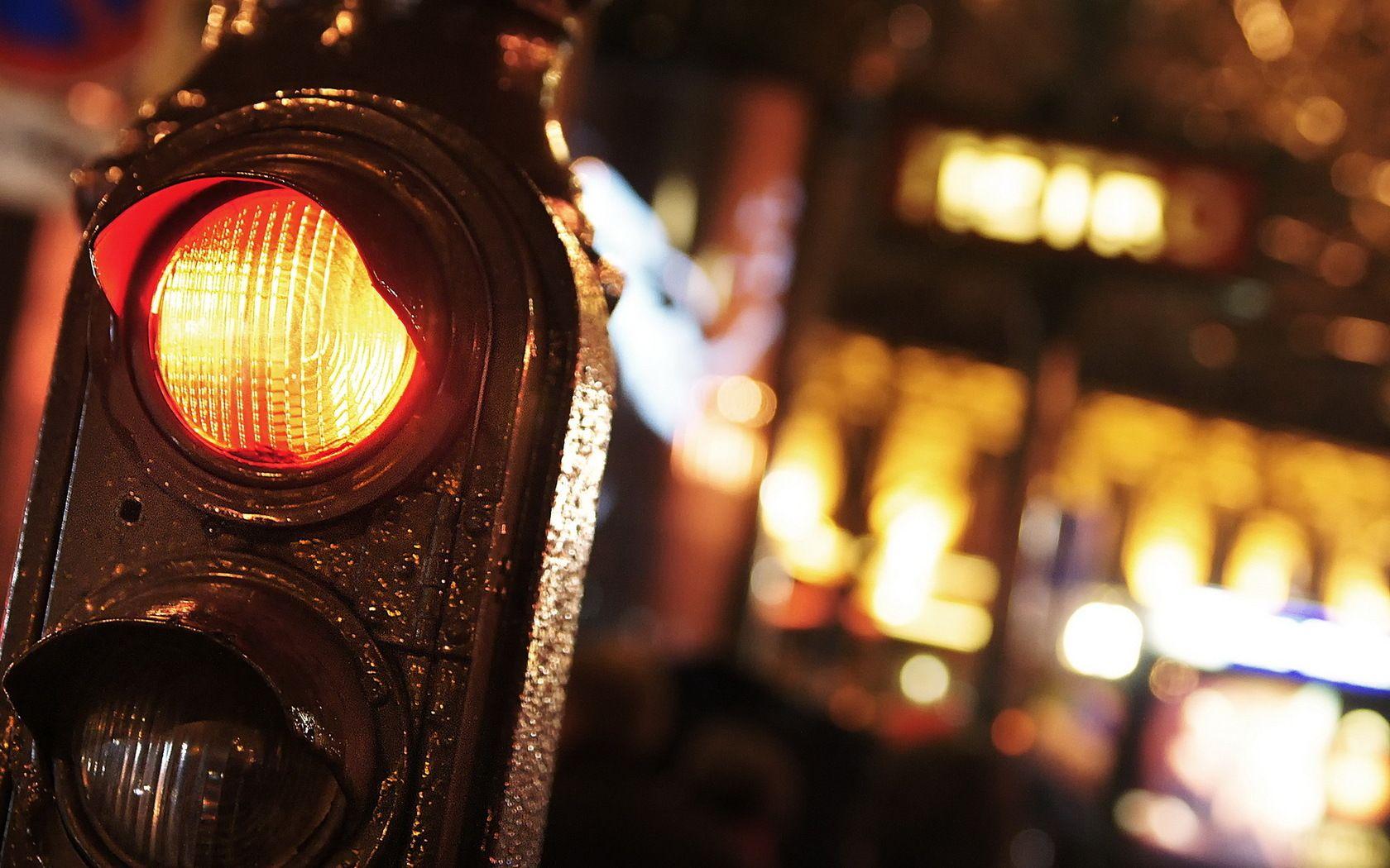 1680x1050 Traffic Light Wallpaper 35185 1680x1050px