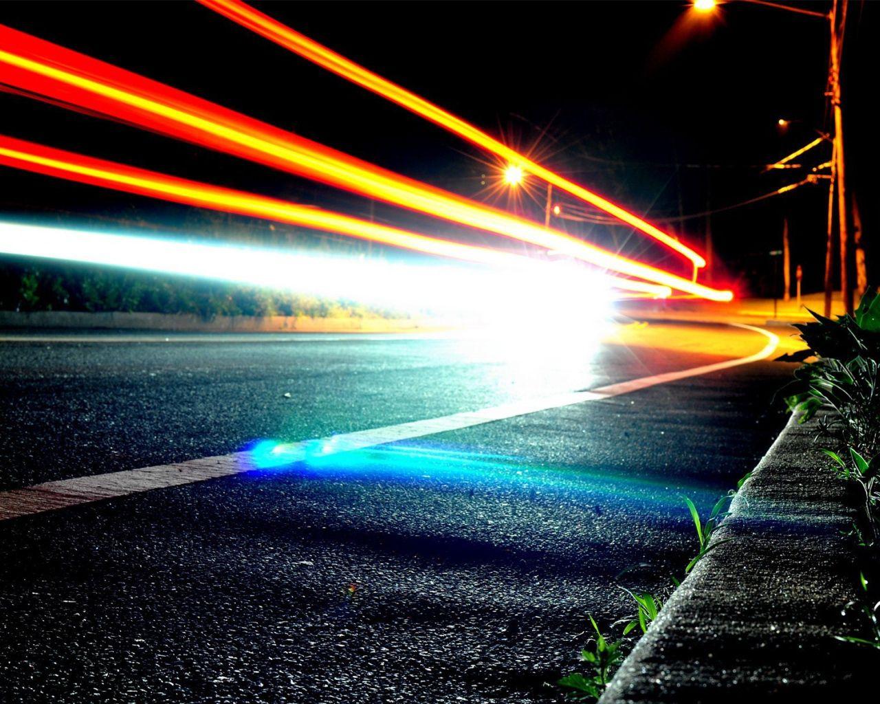 1280x1024 Traffic lights with long exposure Desktop wallpaper 1280x1024