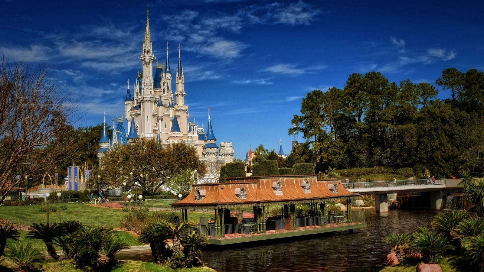 1600x900 Download wallpaper 1600x900 walt disney world, coast, building, fabulous, bridge, nature widescreen 16:9 HD background