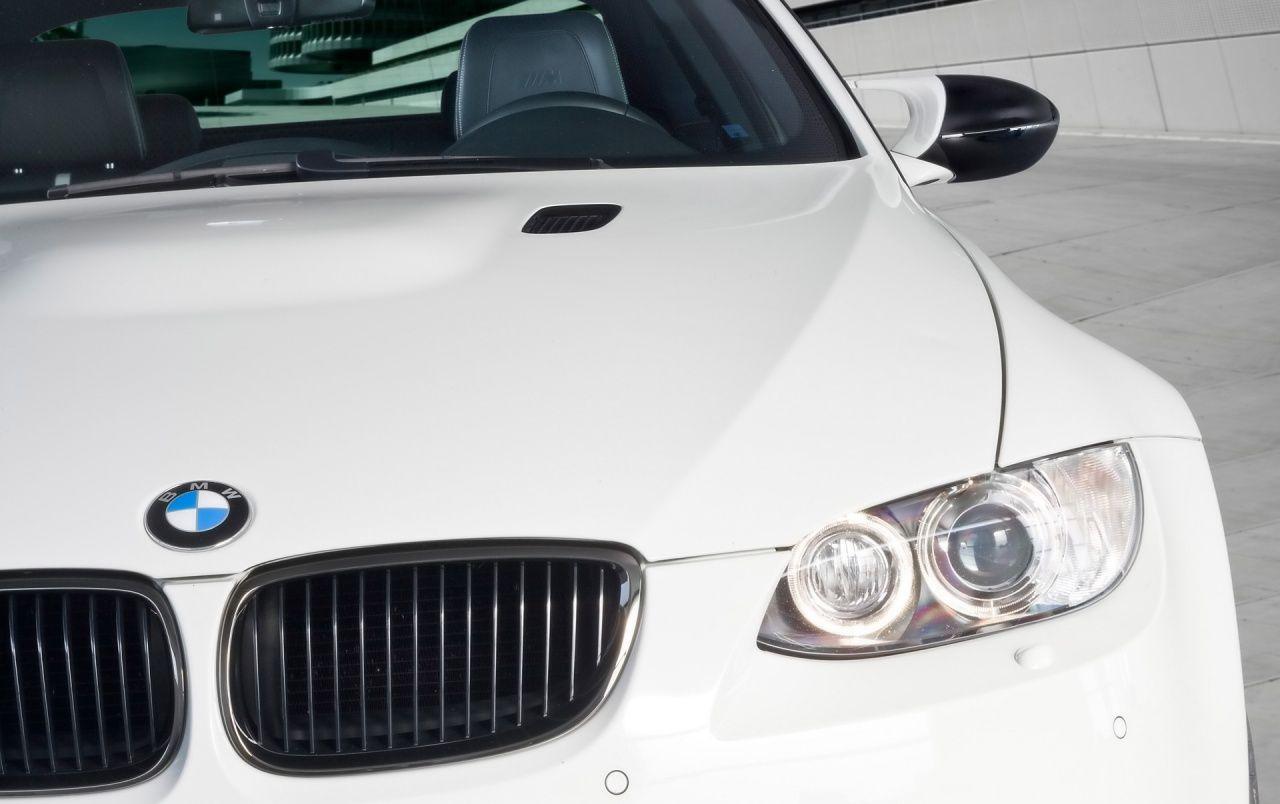 1280x804 White BMW M3 wallpaper. White BMW M3