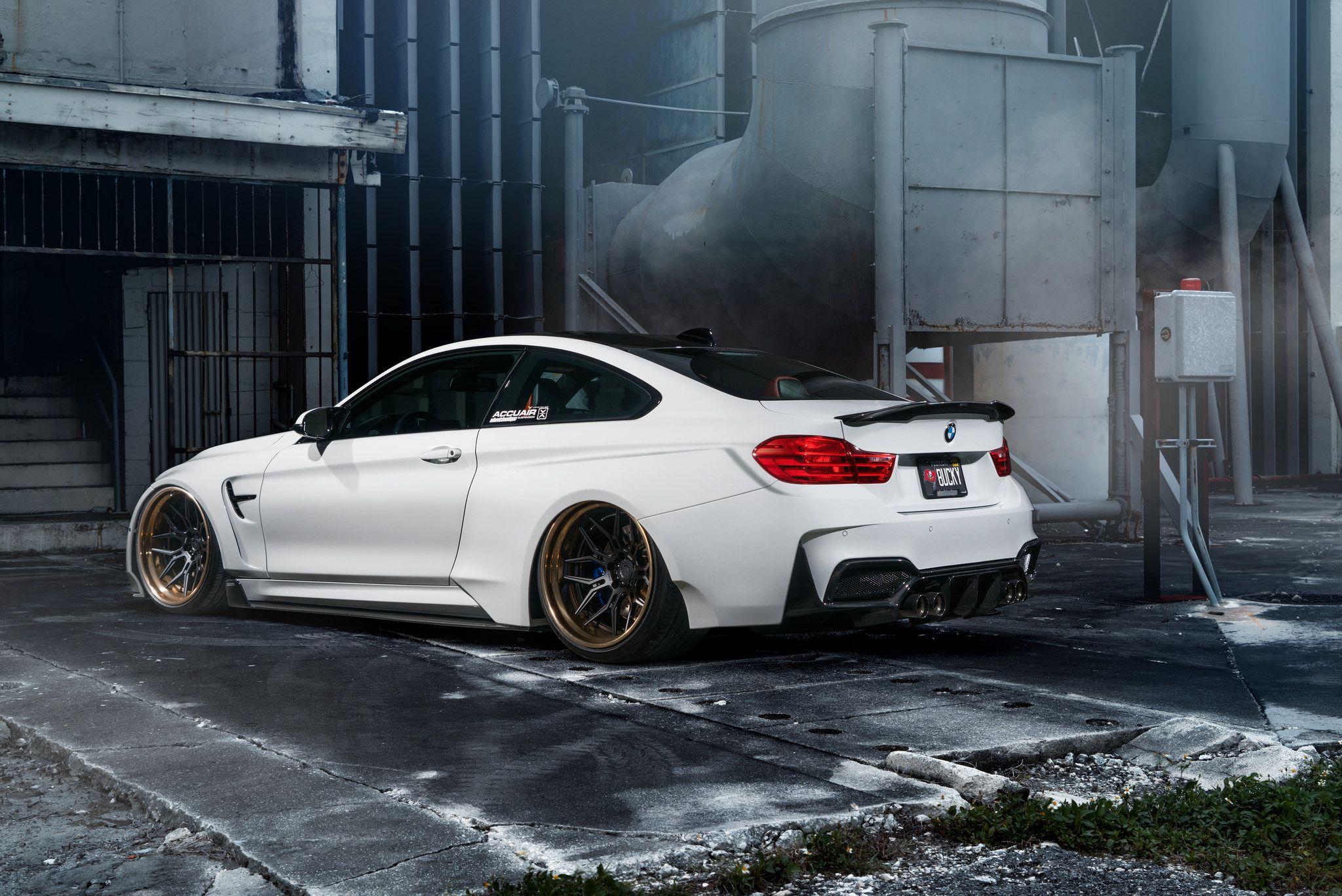 White BMW Wallpapers - bigbeamng