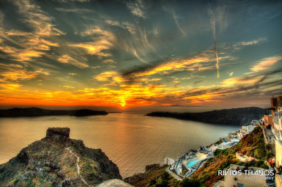 1100x731 Sunset in Oia