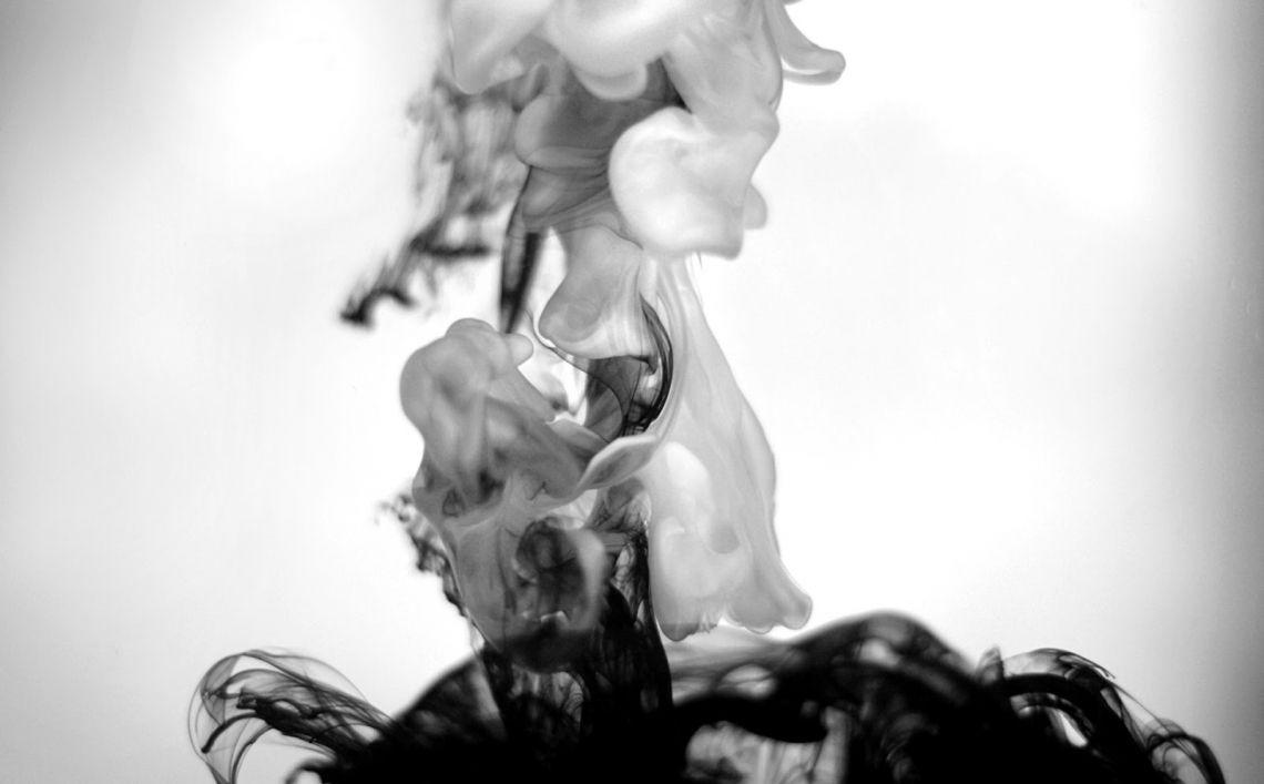 1140x707 Free photo of Black And White Smoke 4k Wallpaper