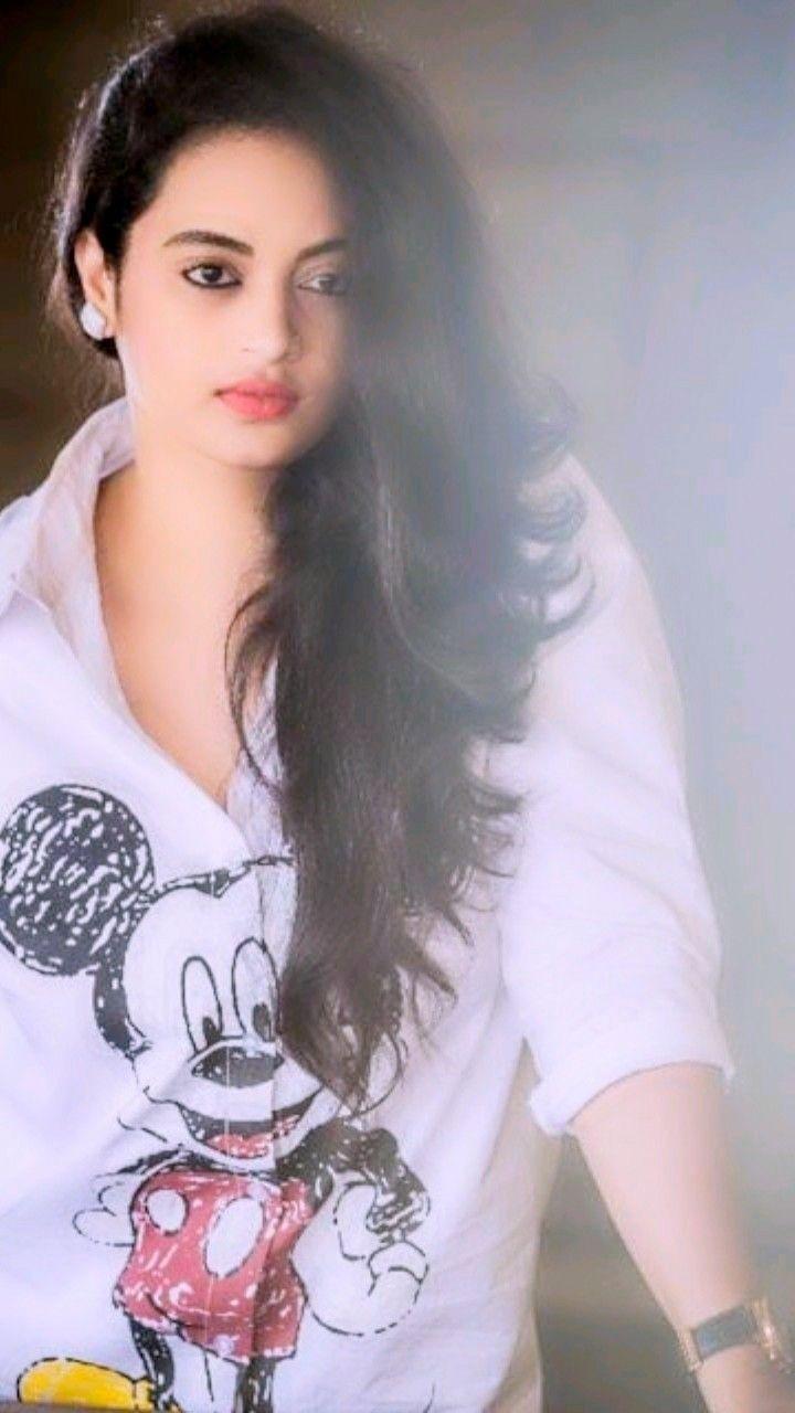 720x1280 Pin By Harjit Bhambra On India Beauty In 2019 Entry In Bigg