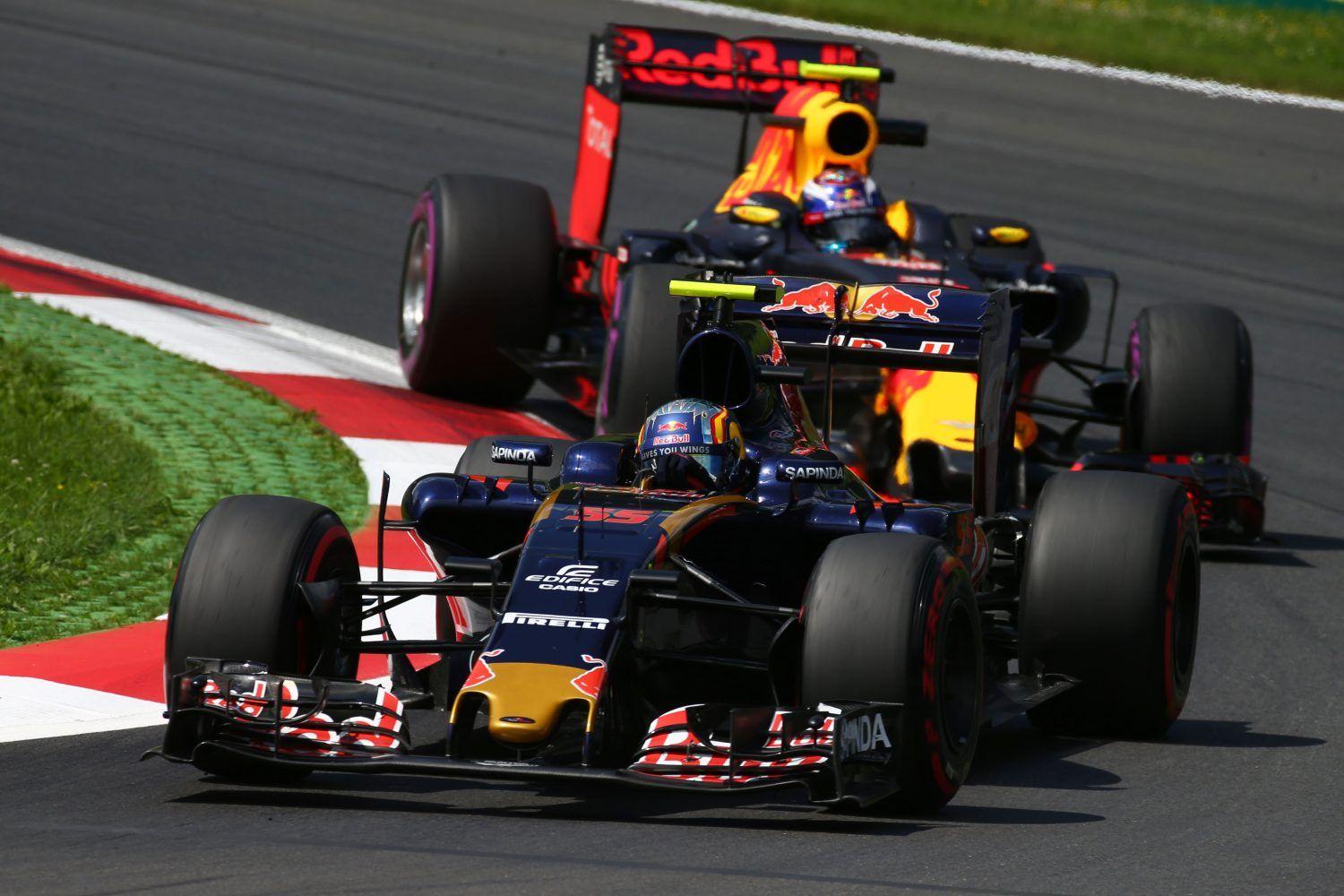 1500x1000 Carlos Sainz Jr. (Scuderia Toro Rosso, STR11) and Max Verstappen