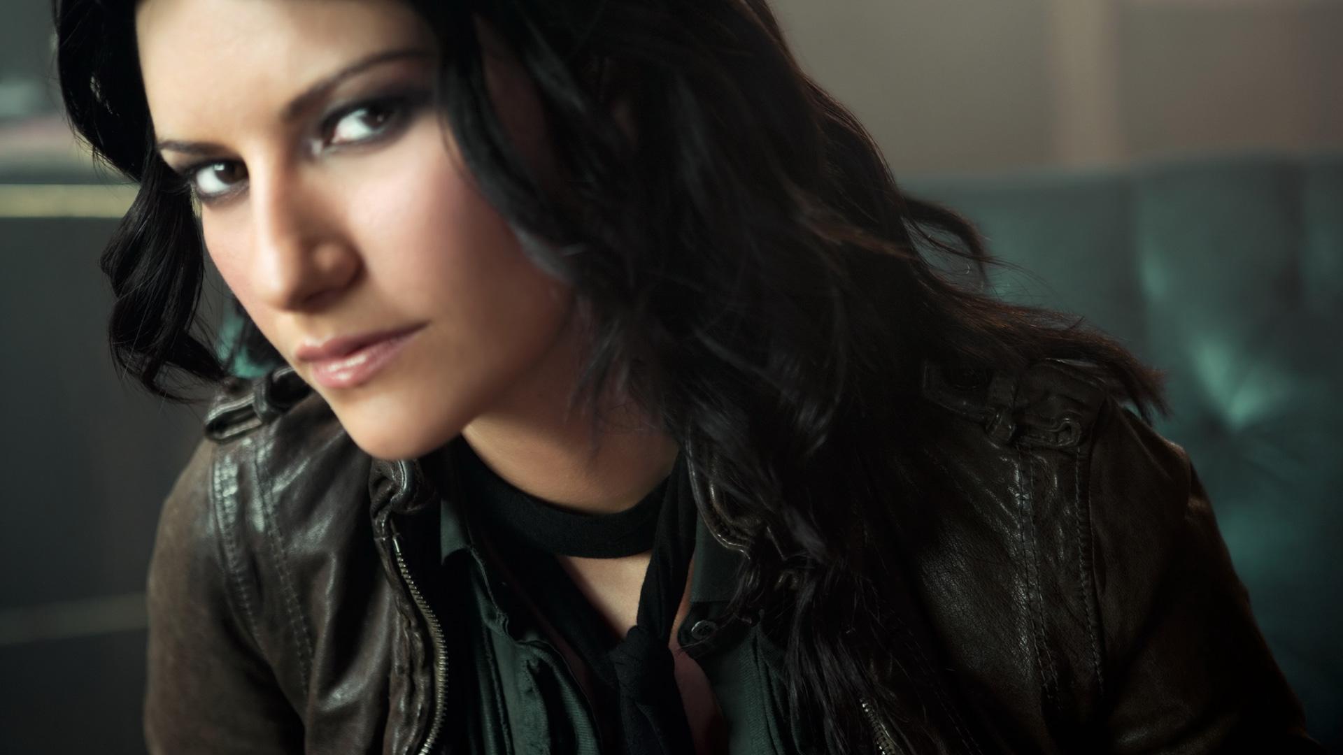 1920x1080 Laura Pausini Wallpaper