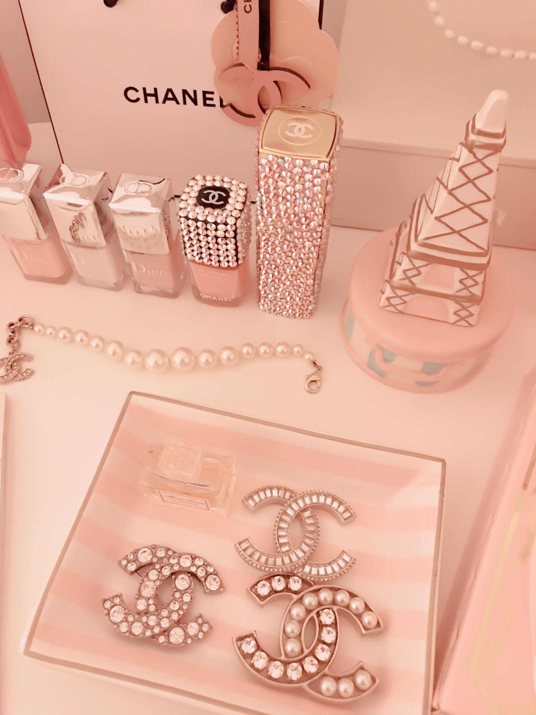 Chanel Aesthetic Wallpapers Top Free Chanel Aesthetic Backgrounds Wallpaperaccess