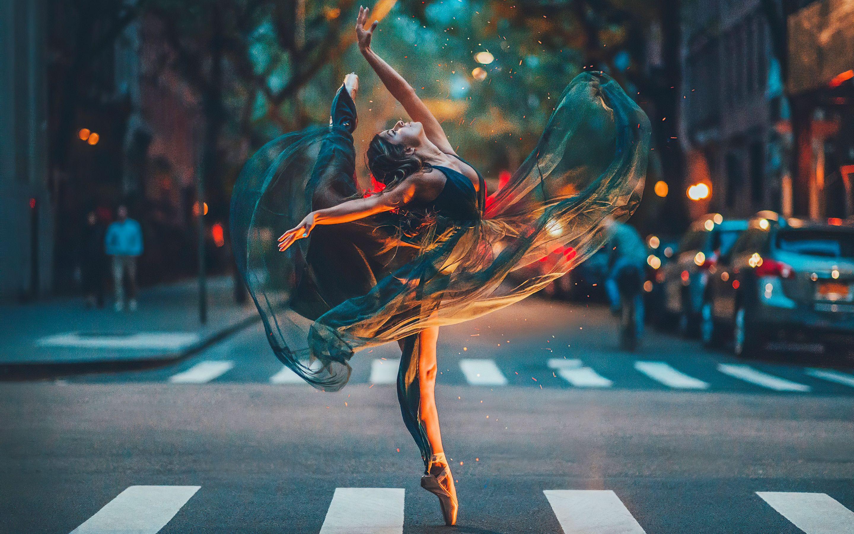2880x1800 Ballet Dancer Girl Road 4k Macbook Pro Retina HD 4k