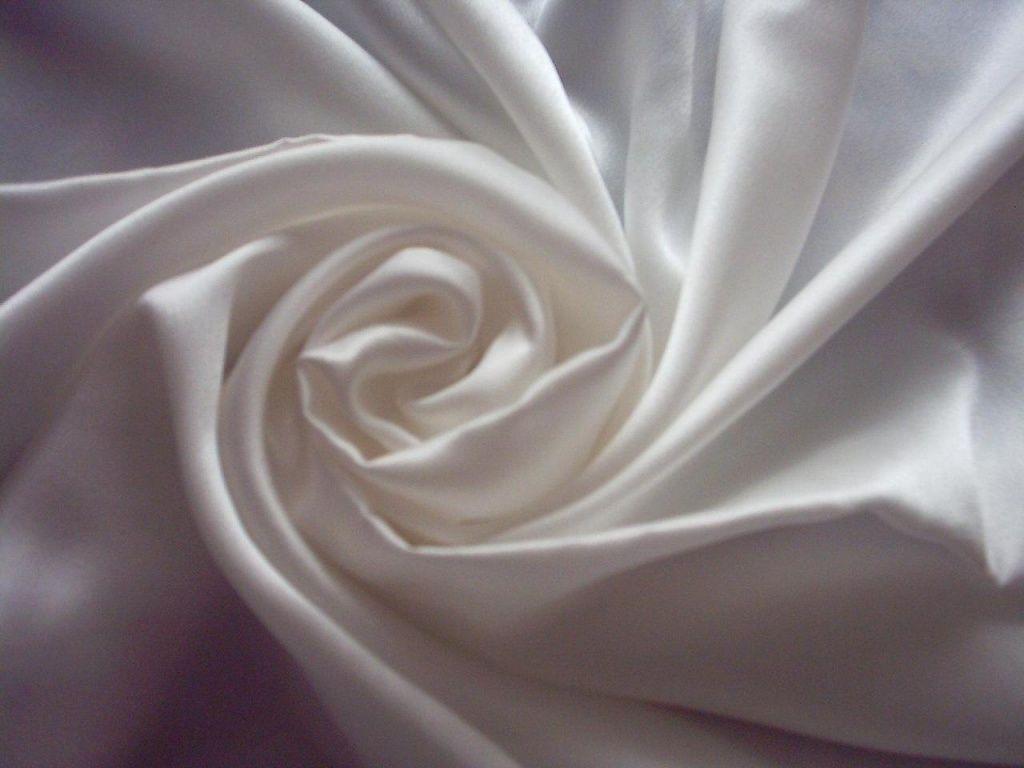1024x768 Satin Wallpaper. Magenta Satin Wallpaper