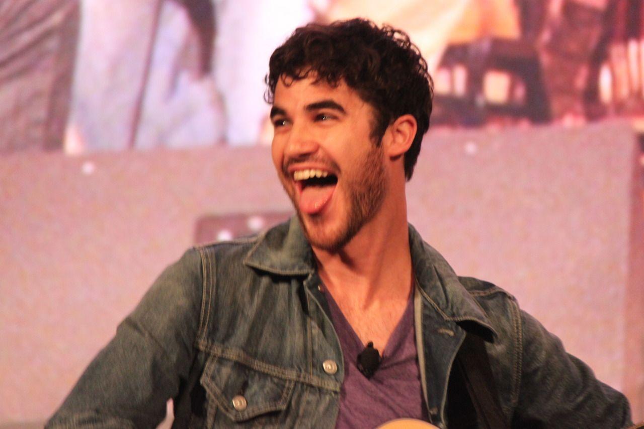 1280x853 Super Hollywood: Darren Criss Hollywood Singer And Actor Biography