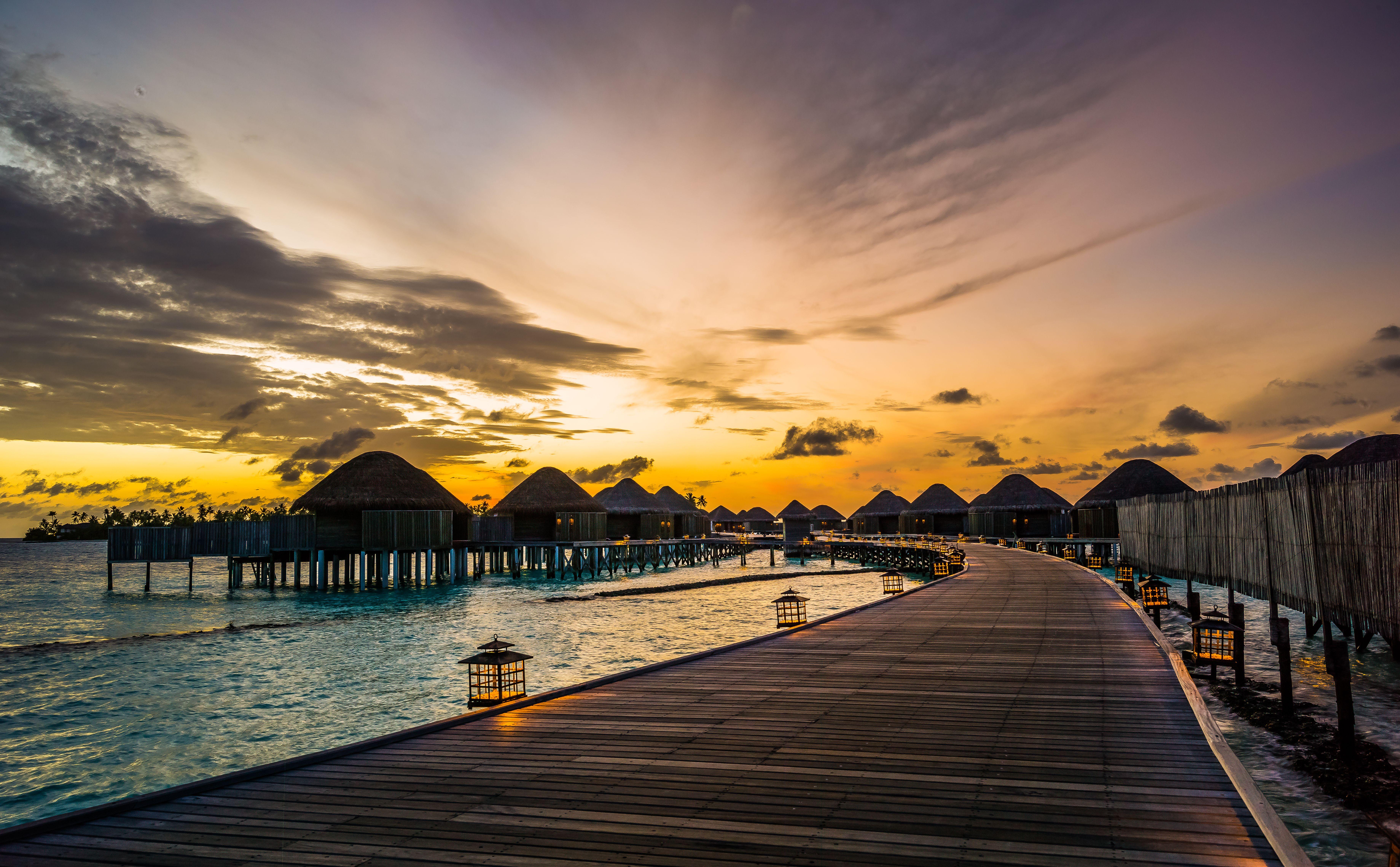 7358x4558 Constance Halaveli Resort HD Wallpaper