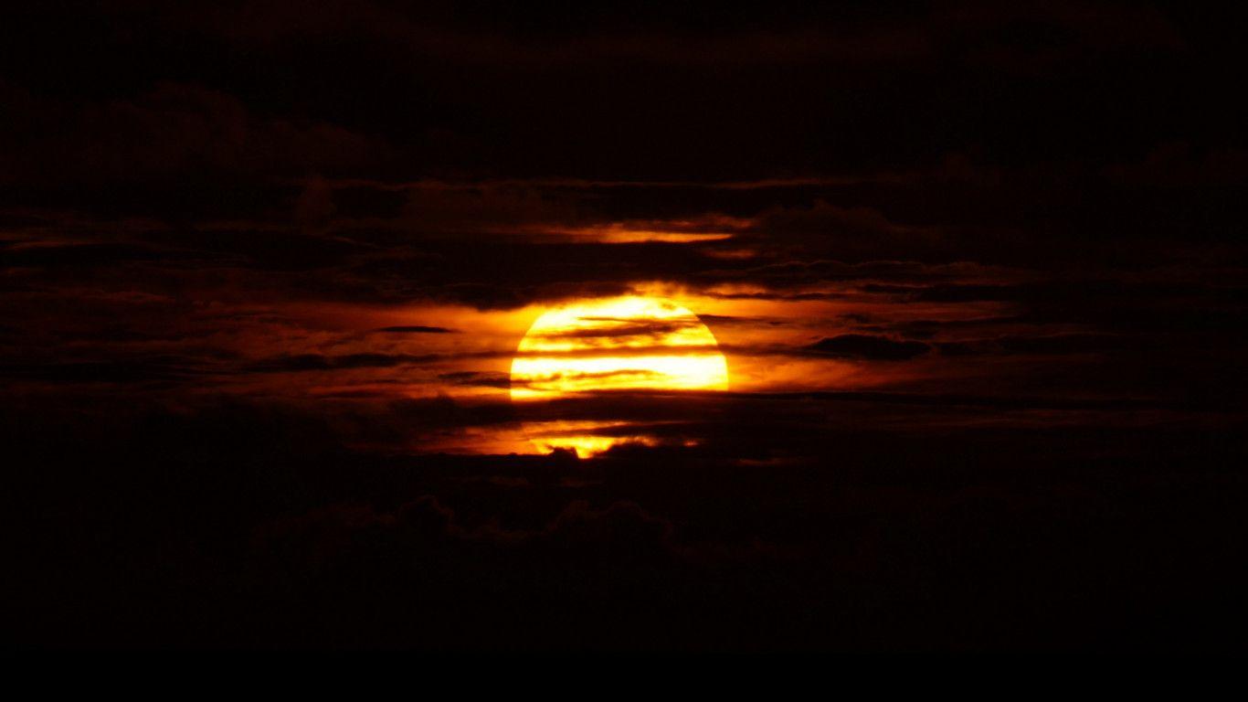 1366x768 Download wallpaper: Sunset from Maldives 1366x768