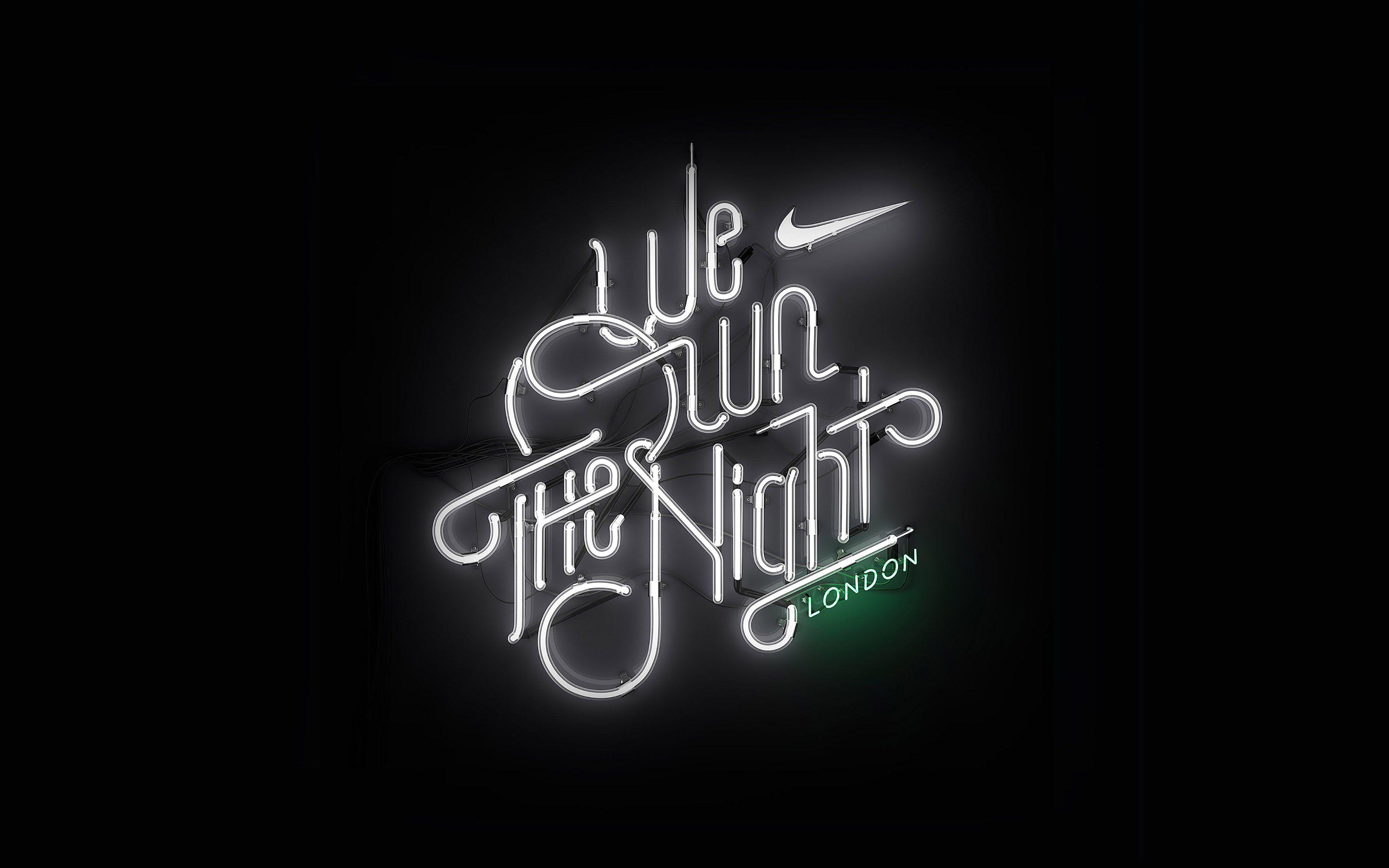 We run the night. Логотип найк в 1985. Найк логотип. Nike обои на телефон высокое качество.