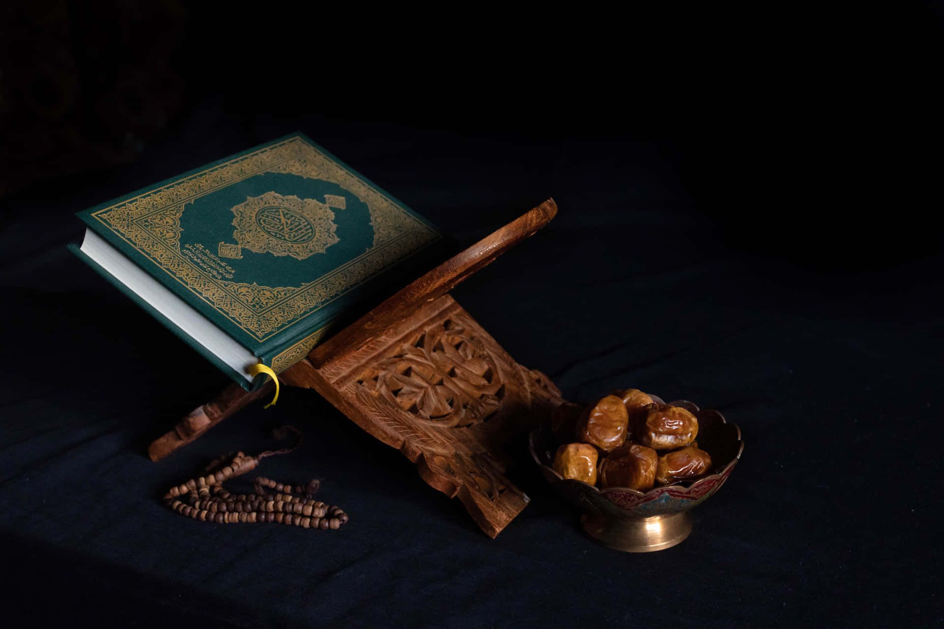 1920x1280 Download Quran On Wooden Book Stand Islamic Background