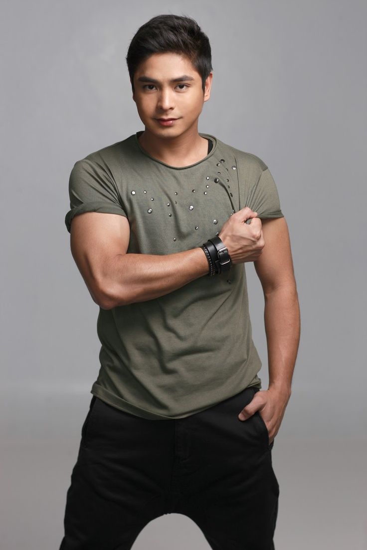 736x1103 Coco Martin